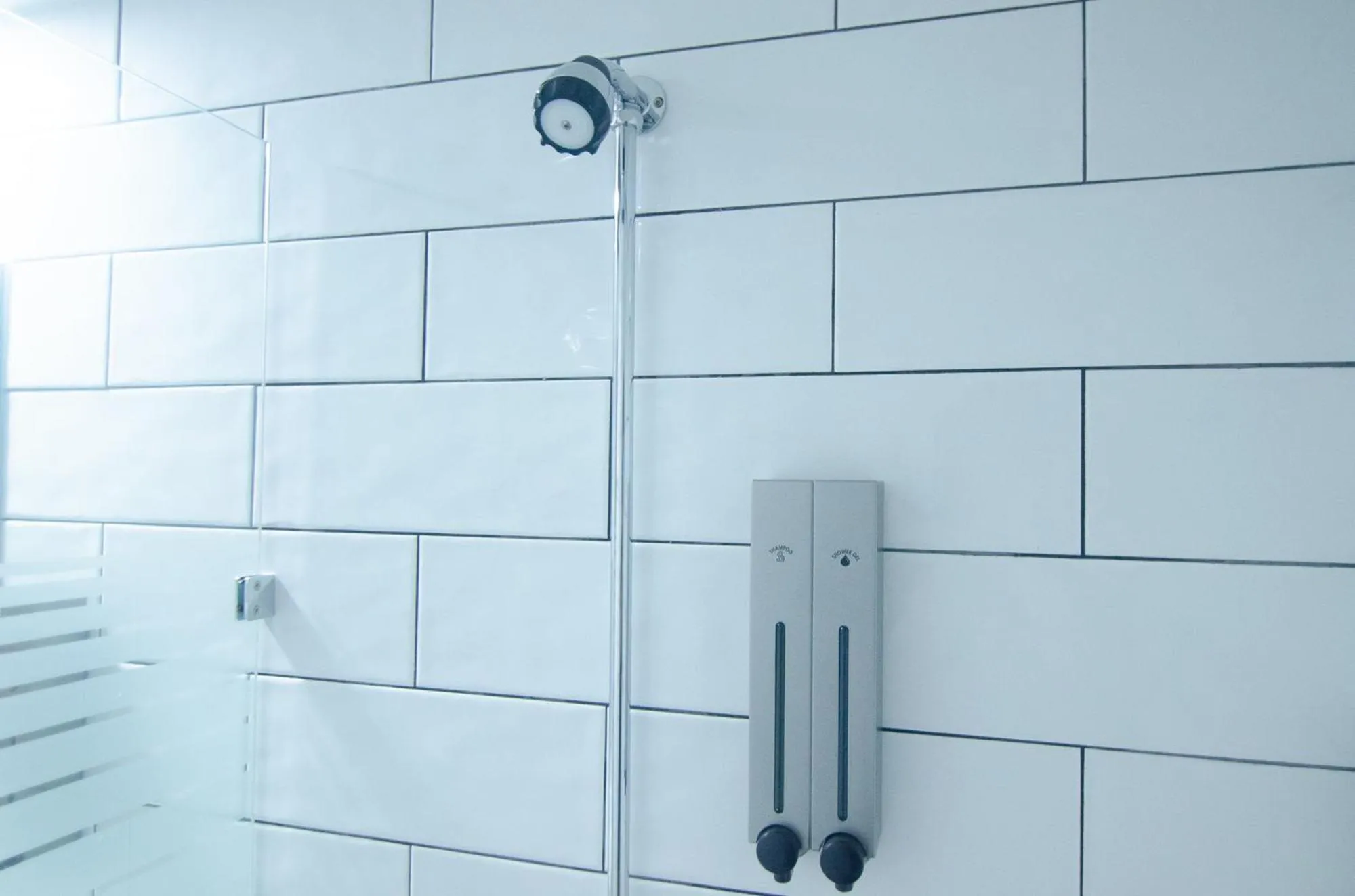 Shower in One Way Guesthouse Busan