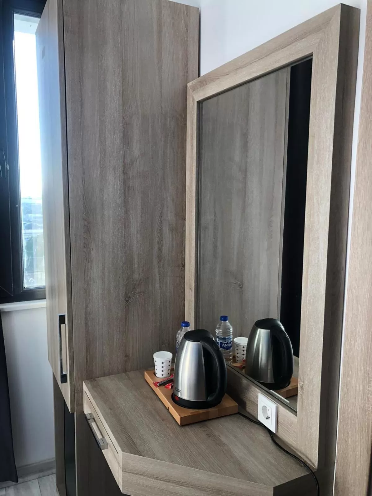 Coffee/tea facilities in Okda Hotel