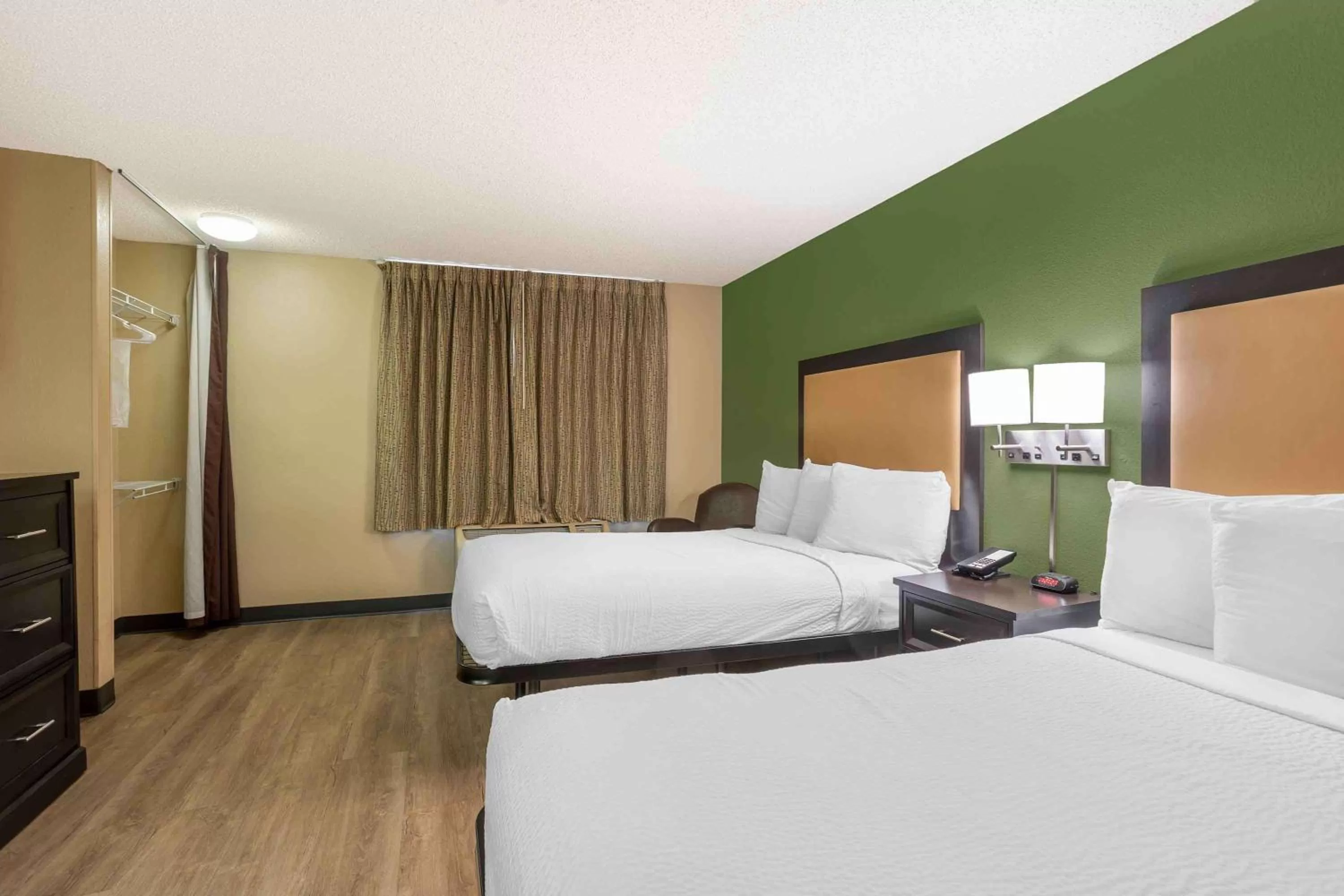 Bedroom, Bed in Extended Stay America Select Suites - Columbia - Stadium Blvd
