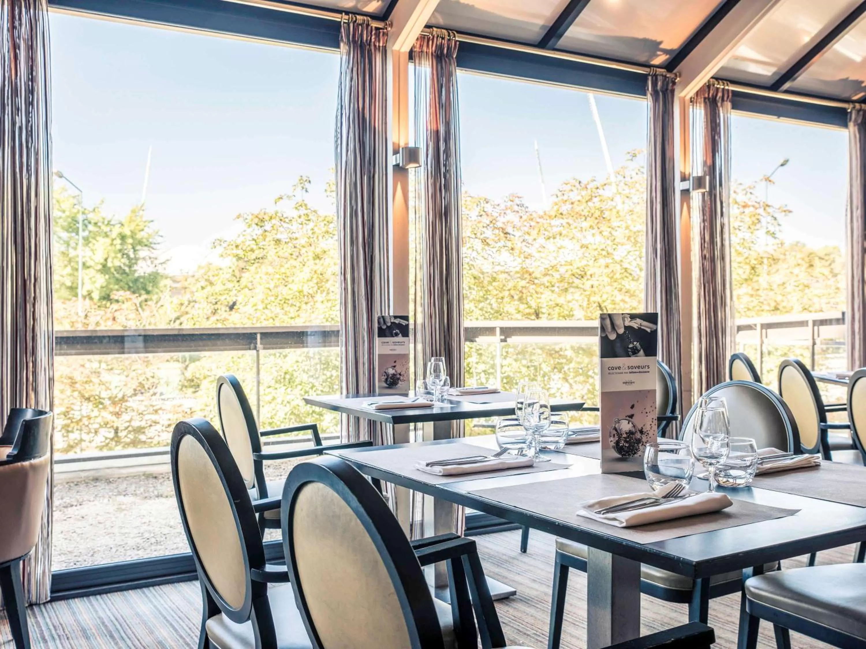 Restaurant/places to eat in Mercure Reims Centre Cathédrale