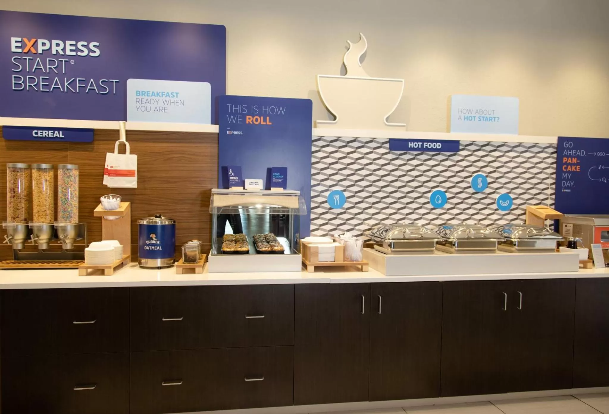 Breakfast in Holiday Inn Express Marshfield - Springfield Area by IHG