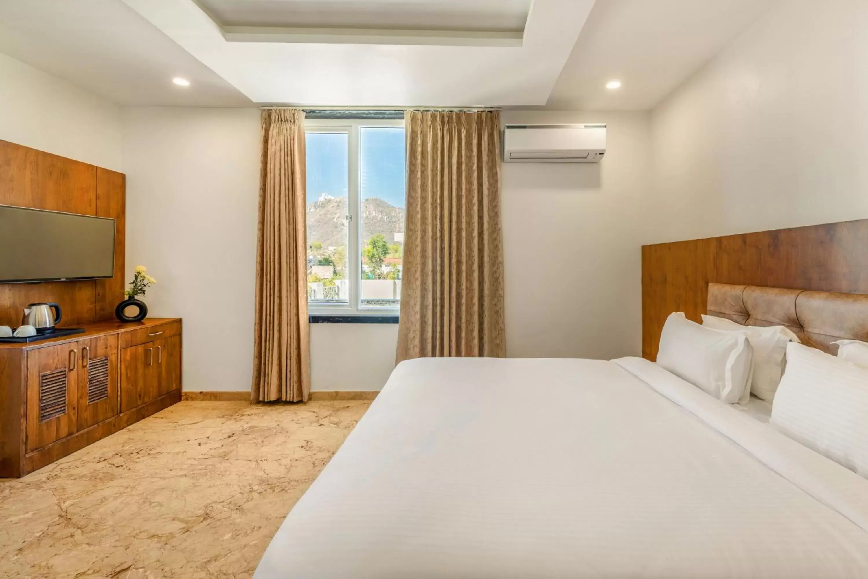 Sajjangarh Fort View in Seasons A Boutique Hotel Sajjangarh Fort View in Seasons A Boutique Hotel