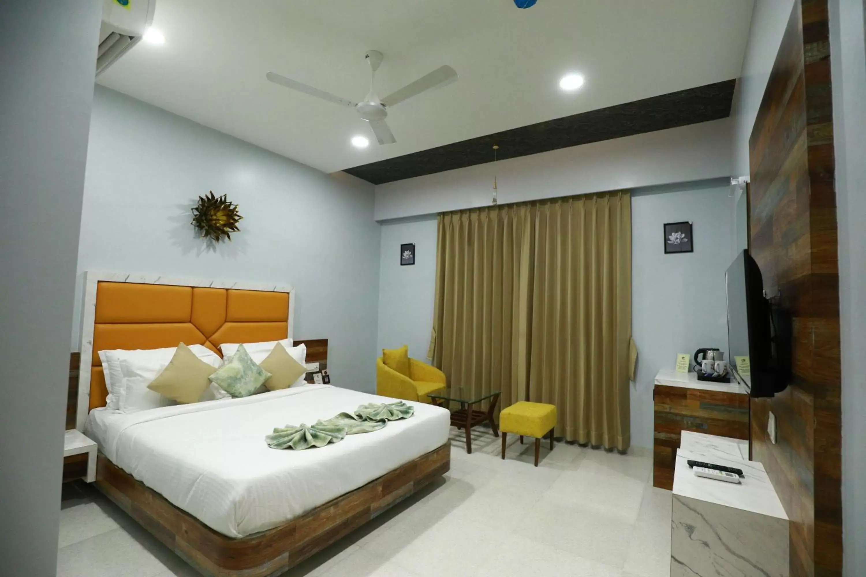 King Room with Sea View in HOTEL THE GRANDLADHUKARA King Room with Sea View in HOTEL THE GRANDLADHUKARA