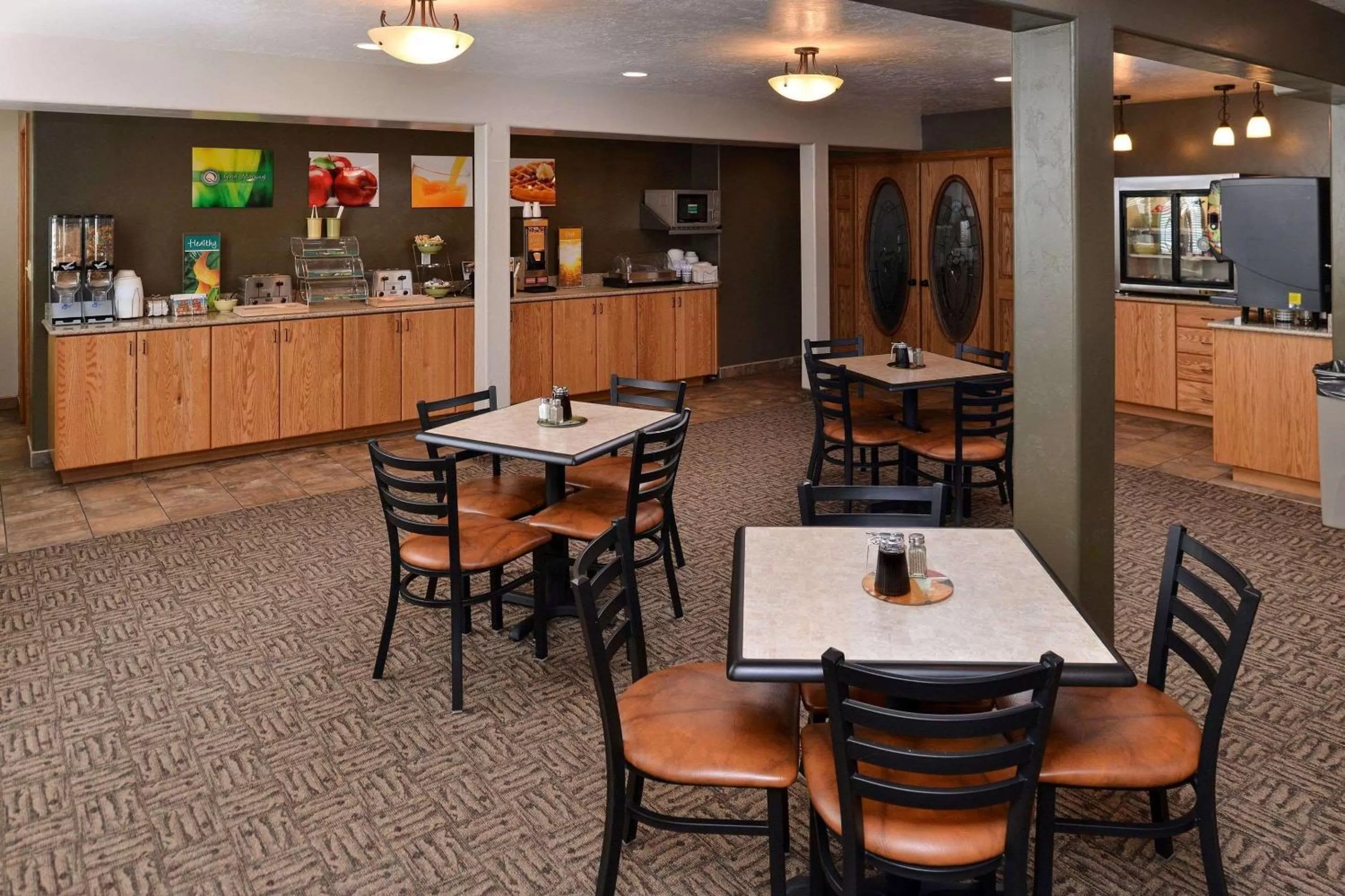 Restaurant/places to eat in Quality Inn Vernal near Dinosaur National Monument