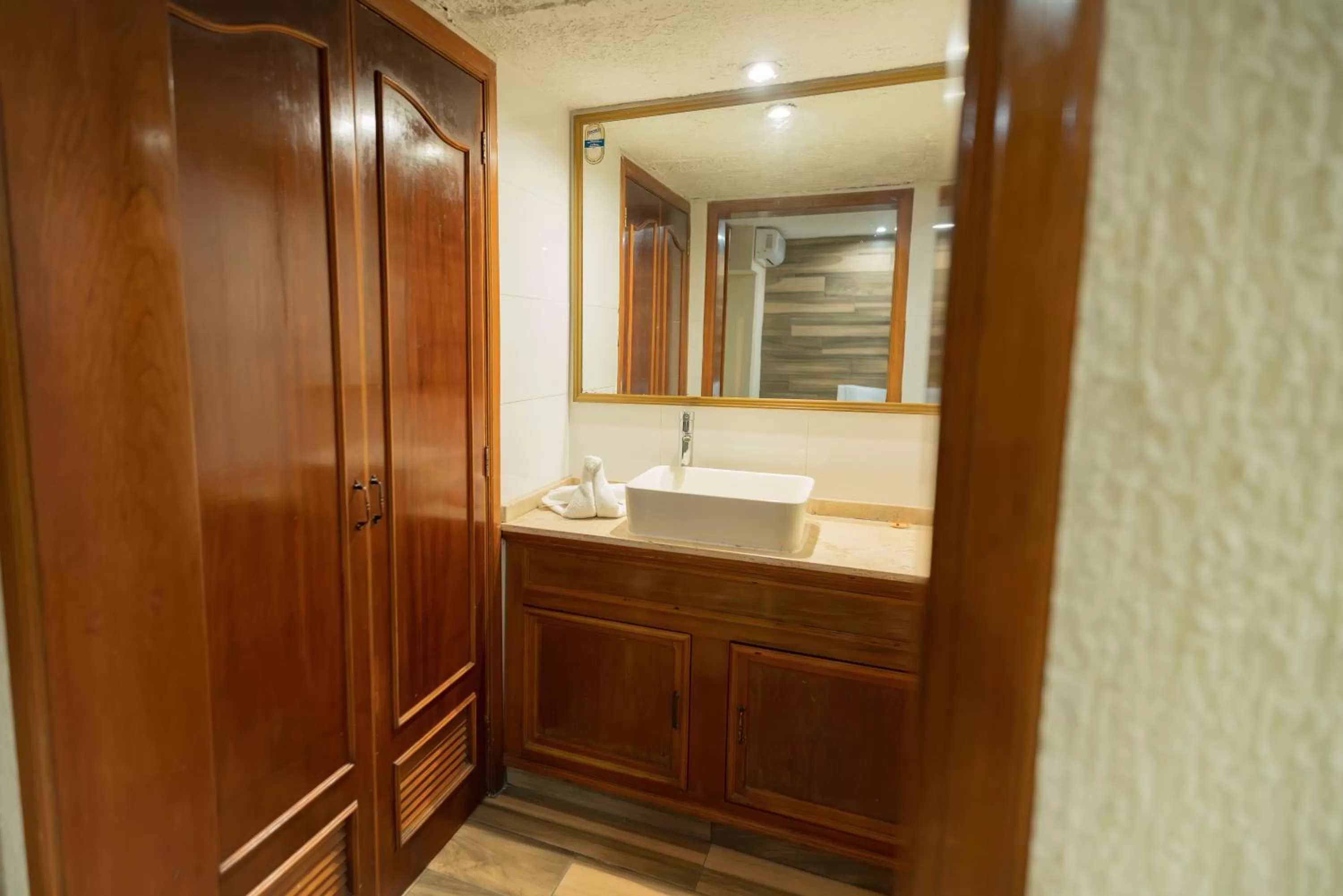 Bathroom in Hotel Santiago De Compostela - Guadalajara Centro Historico