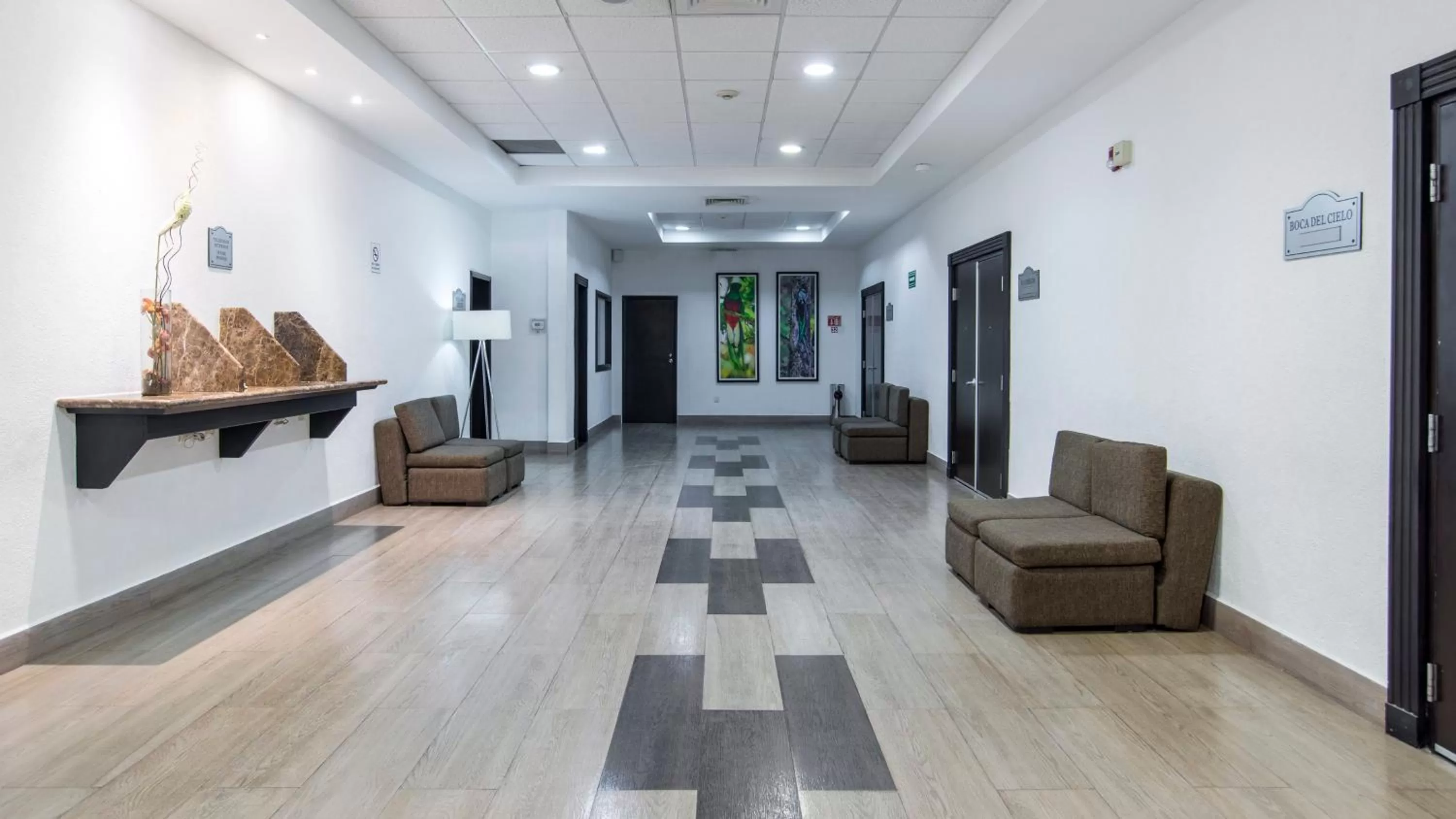 Lobby or reception in Holiday Inn Tuxtla Gutierrez by IHG