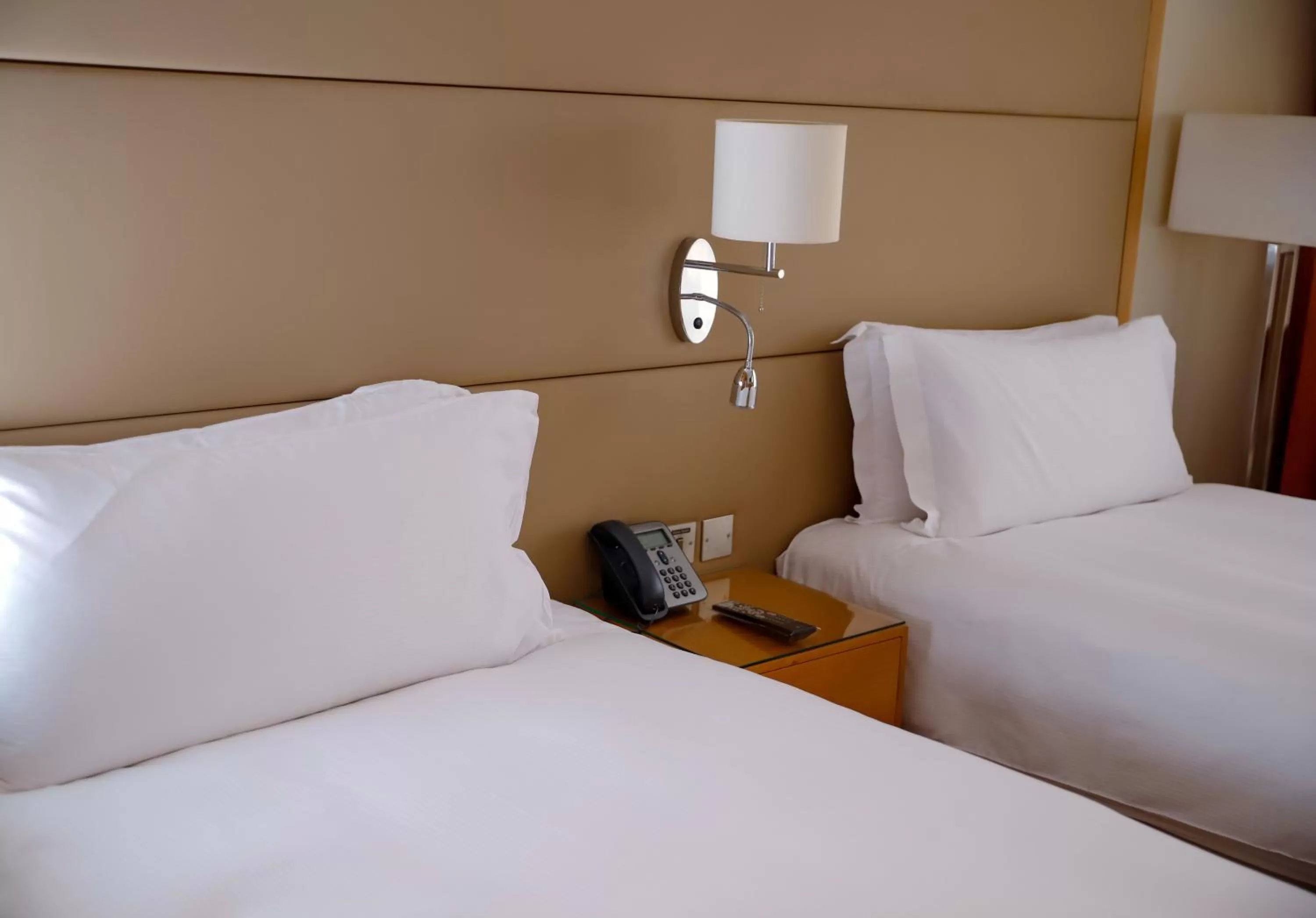 Photo of the whole room, Bed in Crowne Plaza Sohar by IHG
