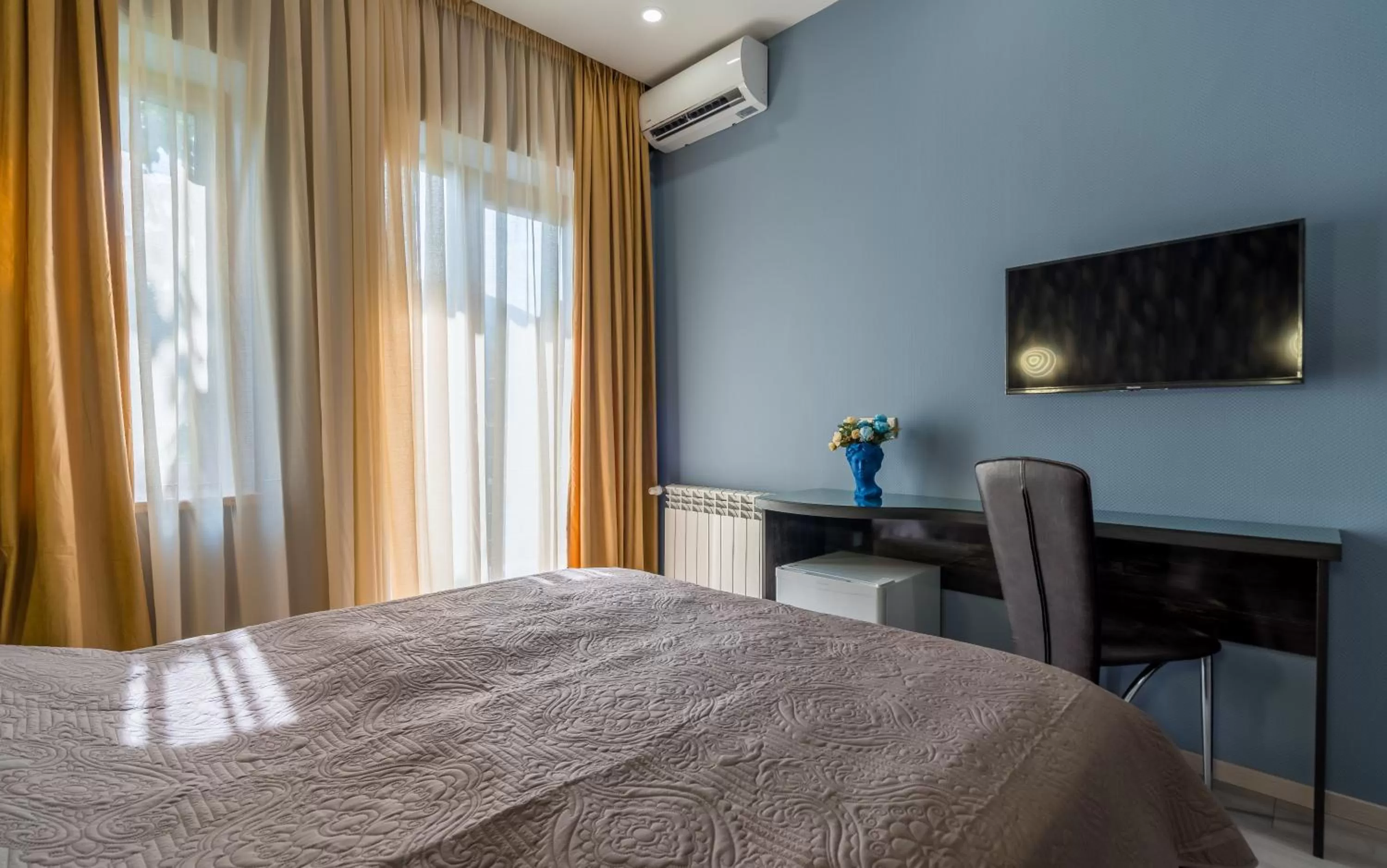 TV and multimedia, Bed in Constant Tbilisi