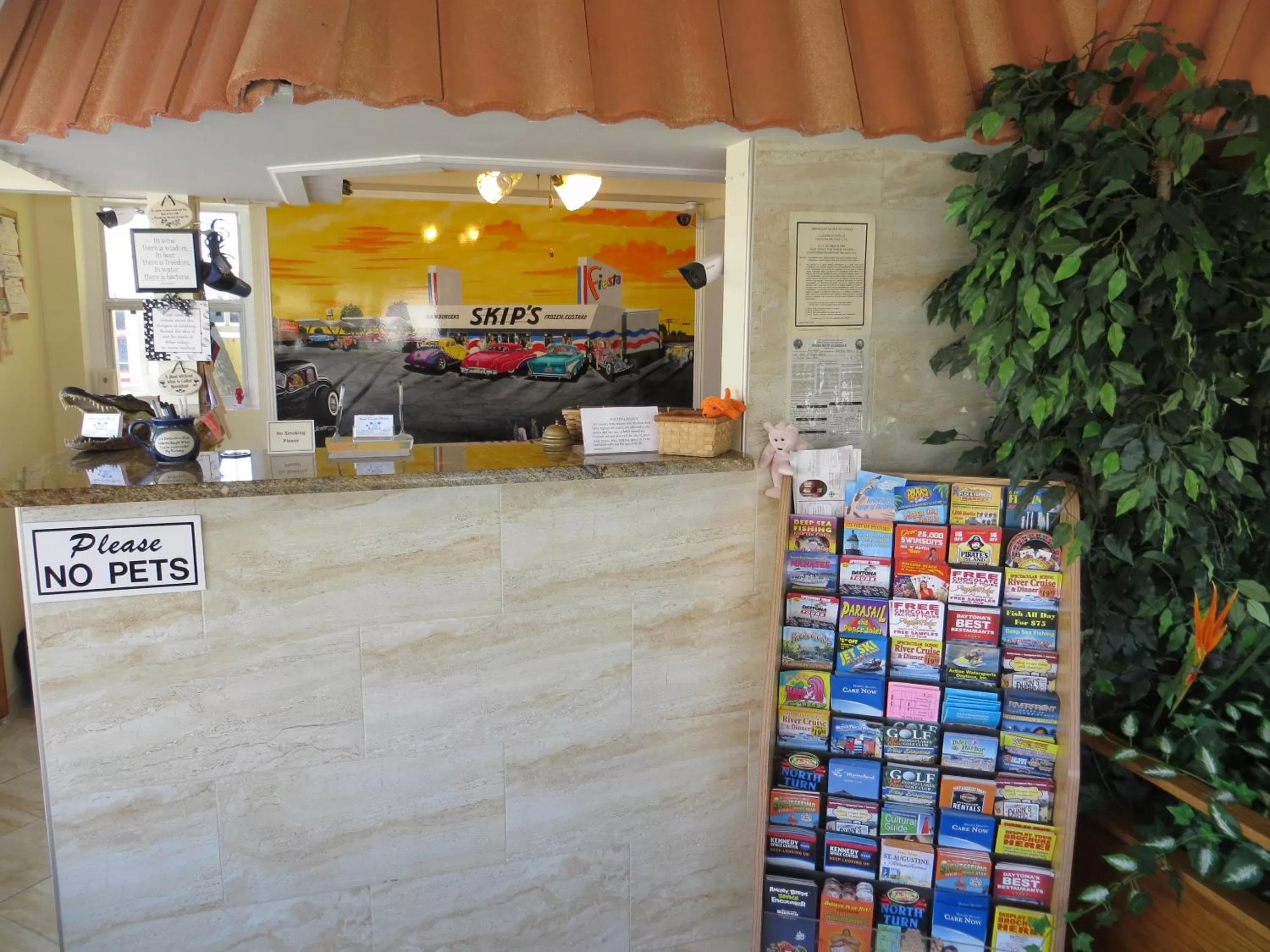 Lobby or reception in Sand Castle Motel