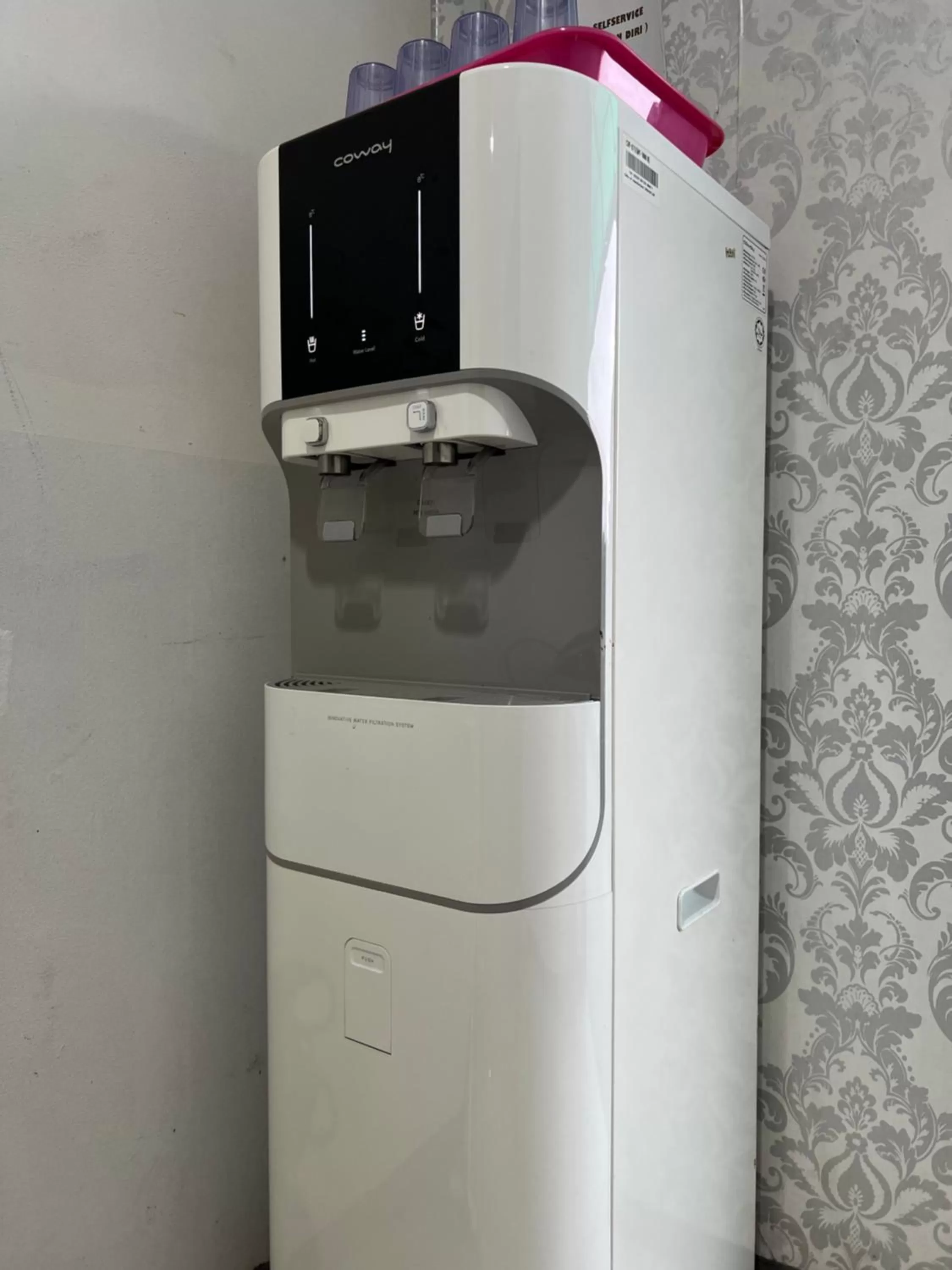 Kitchen or kitchenette, Kitchen/Kitchenette in MJ inn