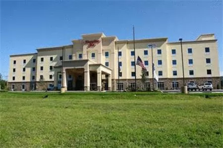 Property building in Hampton Inn Matamoras