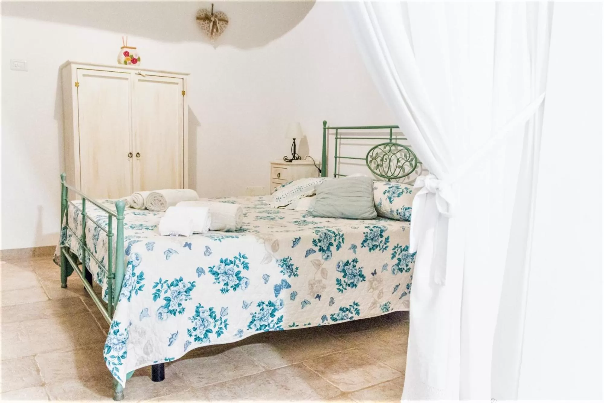 Bed in Trulli Donna Isabella