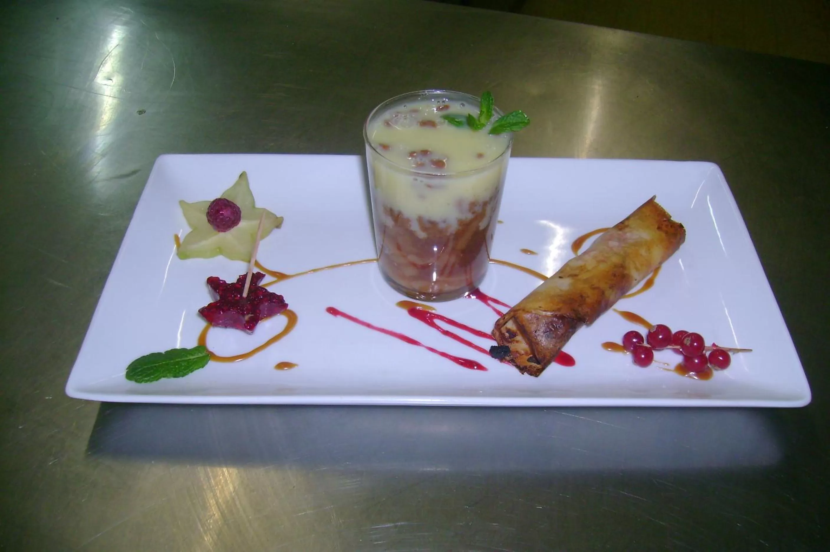 Restaurant/places to eat in Logis Auberge De Tavel