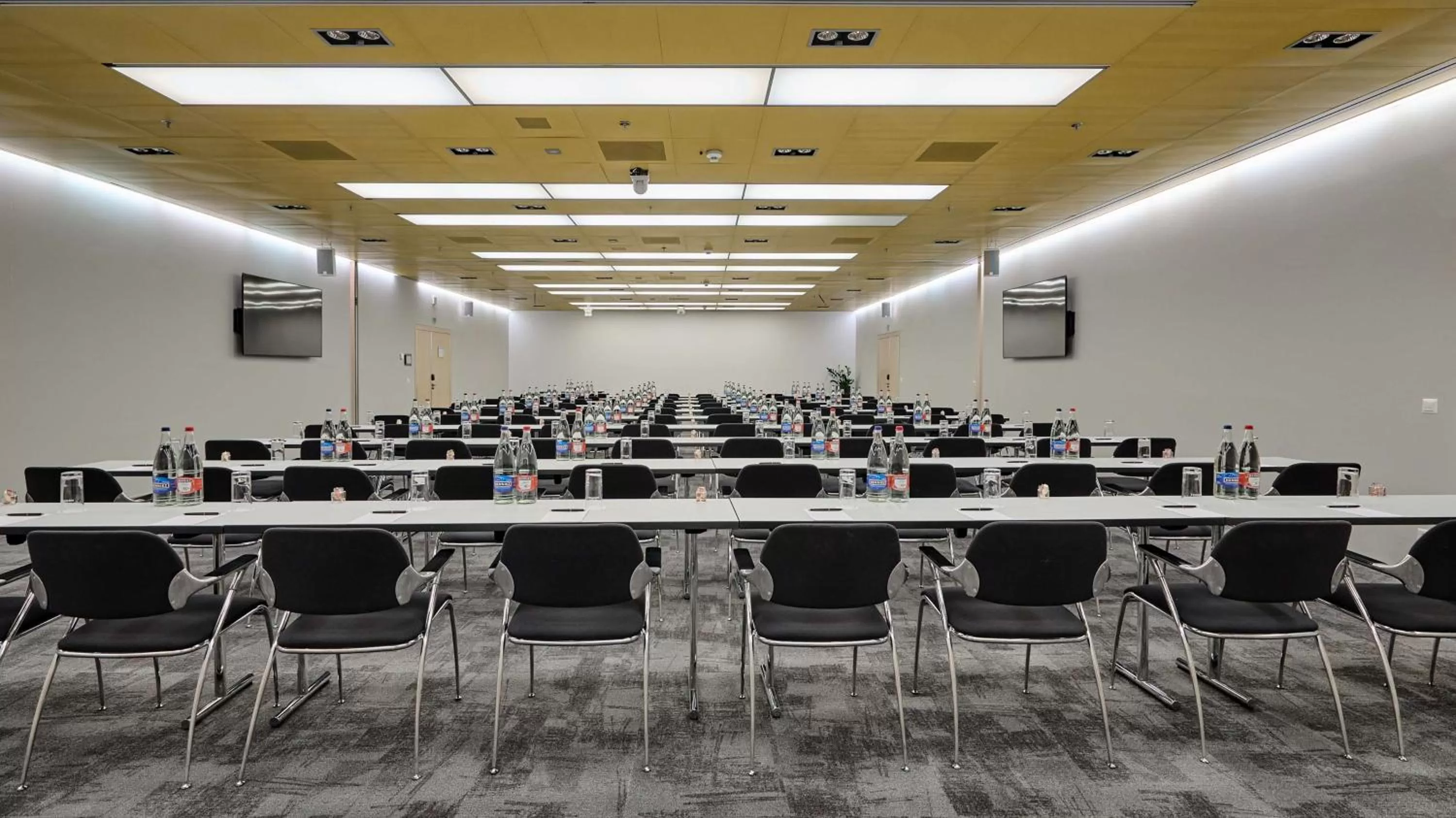Meeting/conference room in Radisson Blu Hotel, Lucerne