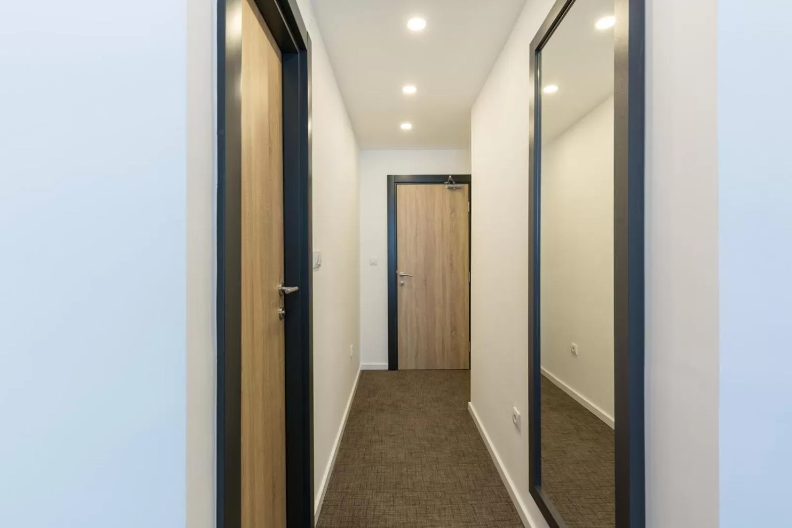 Other in Premium Crown Suites