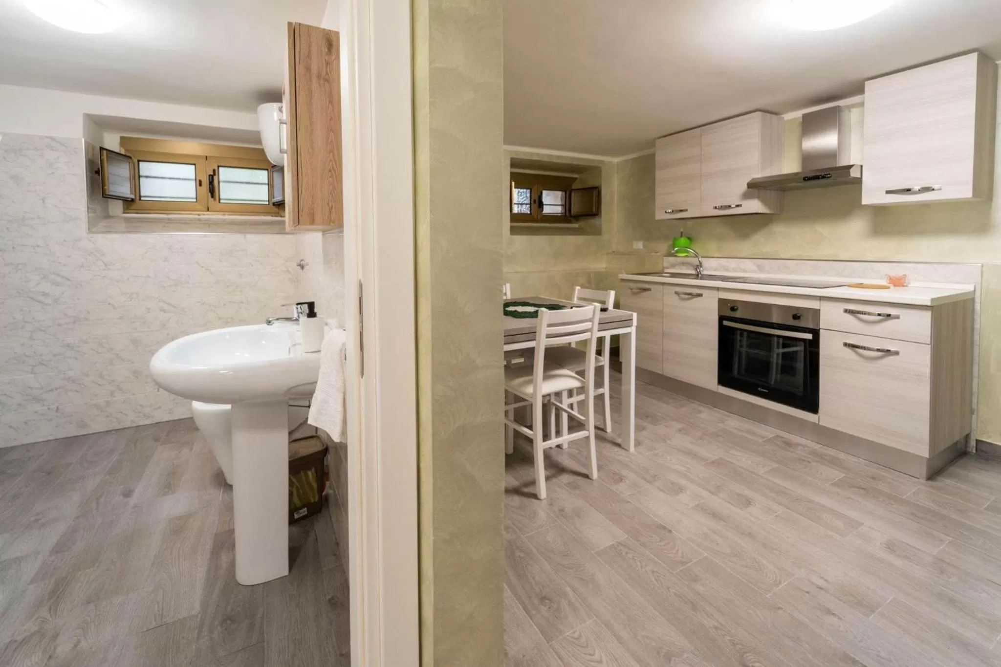 Kitchen or kitchenette in B&B Sasso