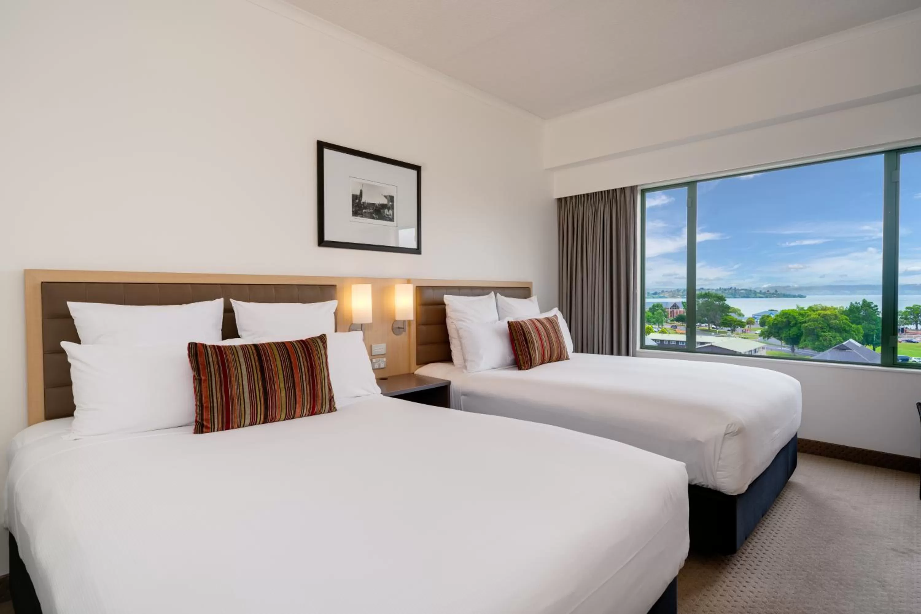Superior Twin Room with Two Double Beds Lake View in Novotel Rotorua Lakeside