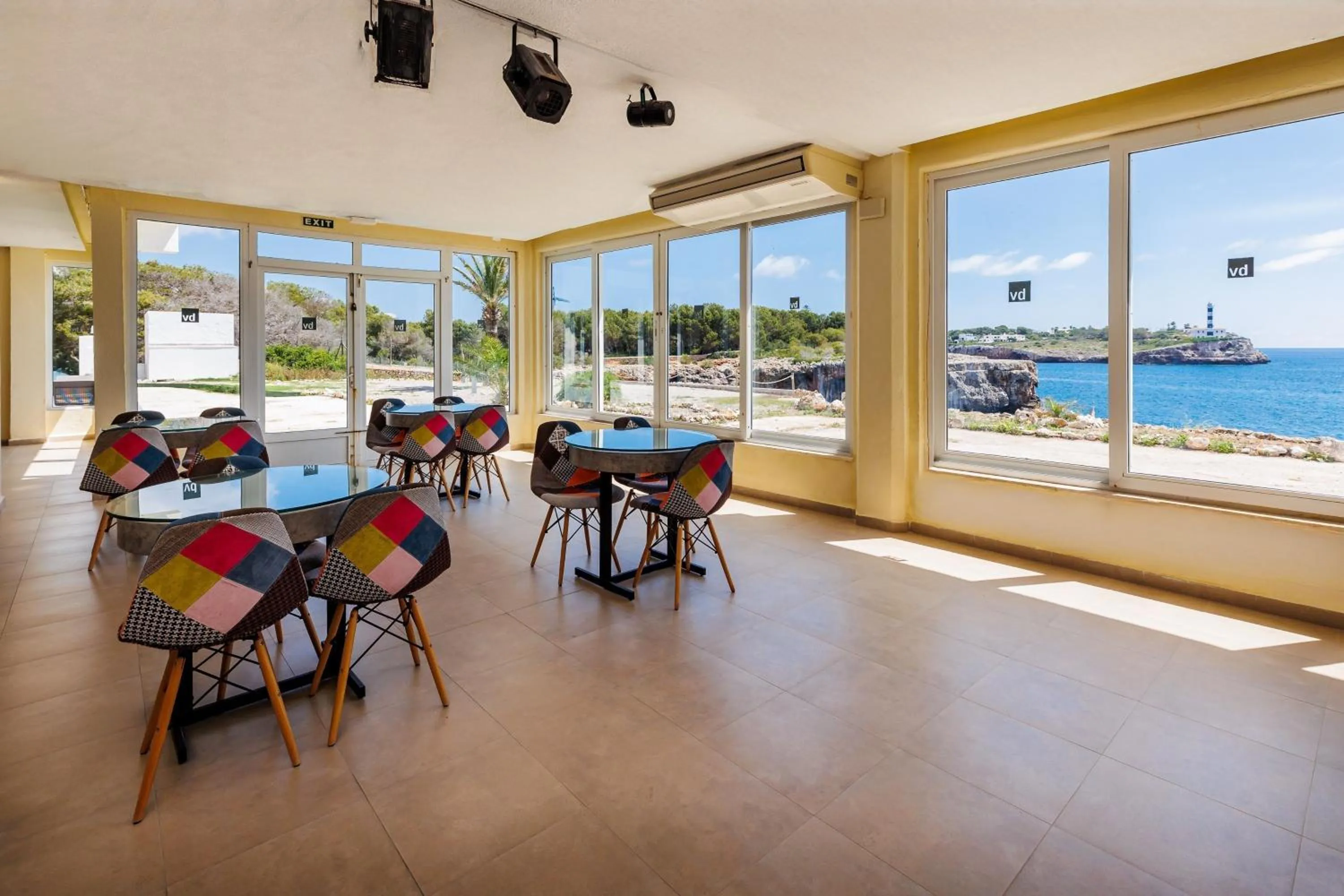 Lounge or bar in Bellevue Belsana