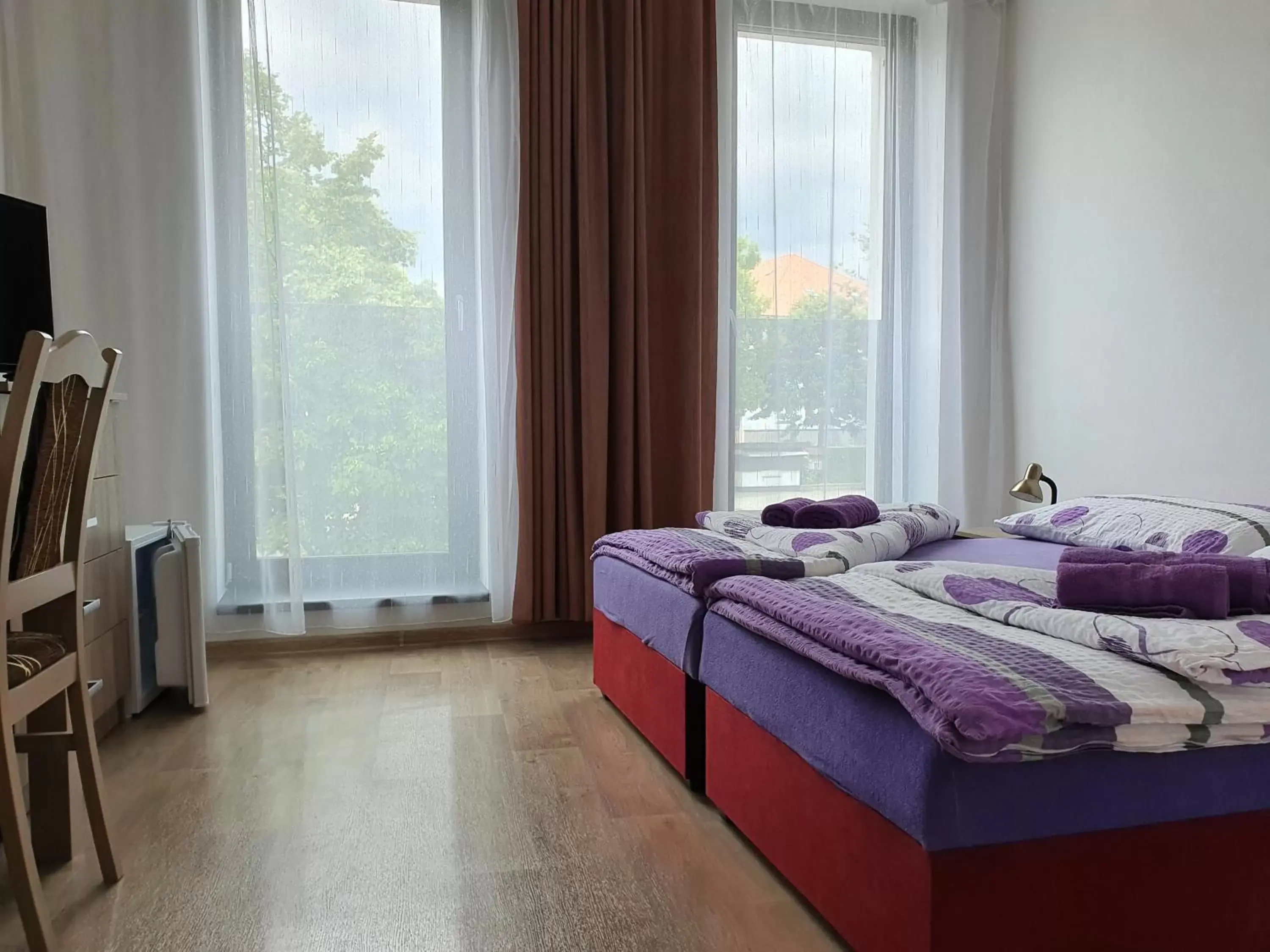 Twin Room with Private Bathroom in HOTELOVÉ UBYTOVÁNÍ U RADNICE Twin Room with Private Bathroom in HOTELOVÉ UBYTOVÁNÍ U RADNICE