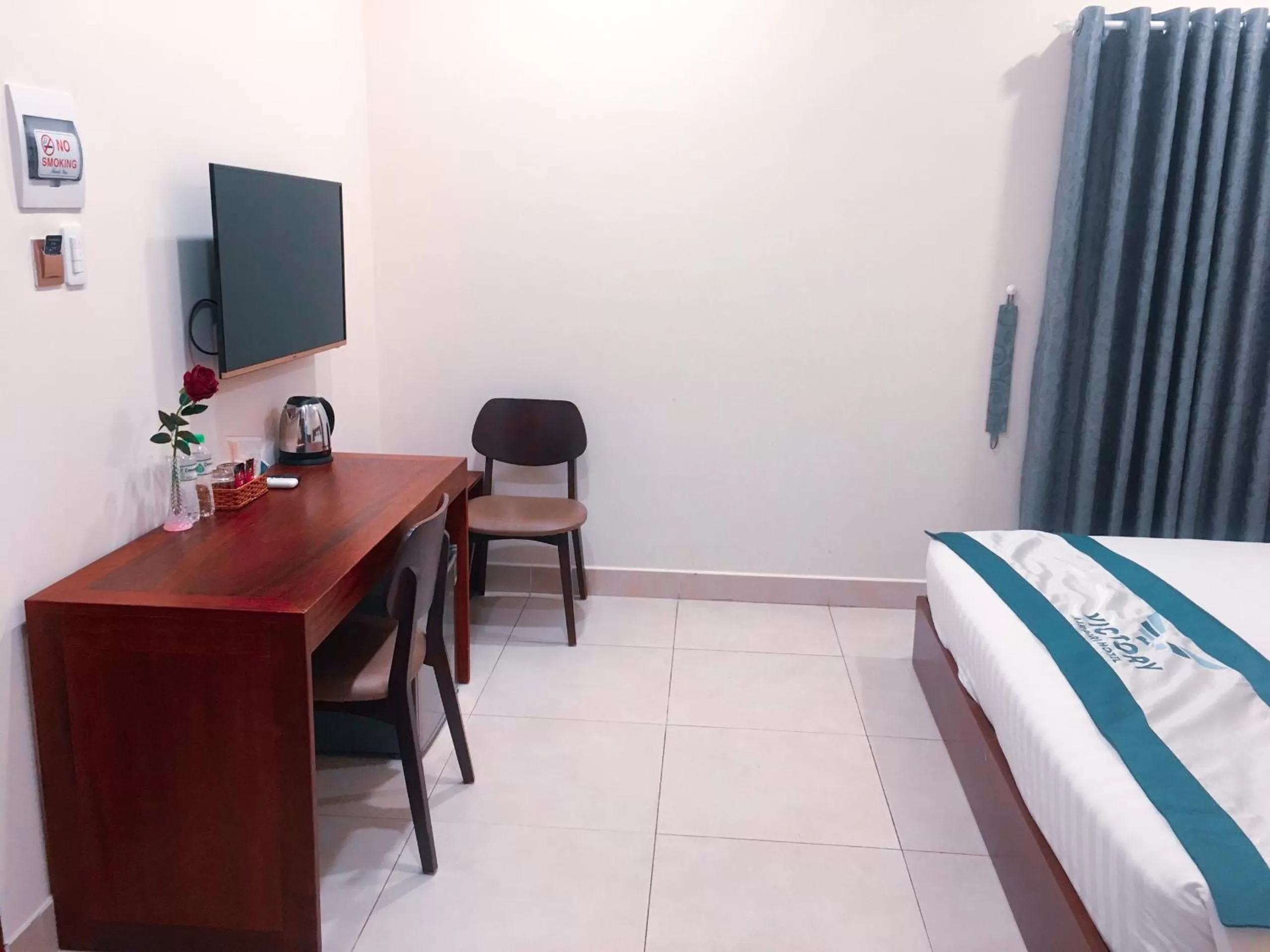 Coffee/tea facilities, Bed in Victory Airport Hotel