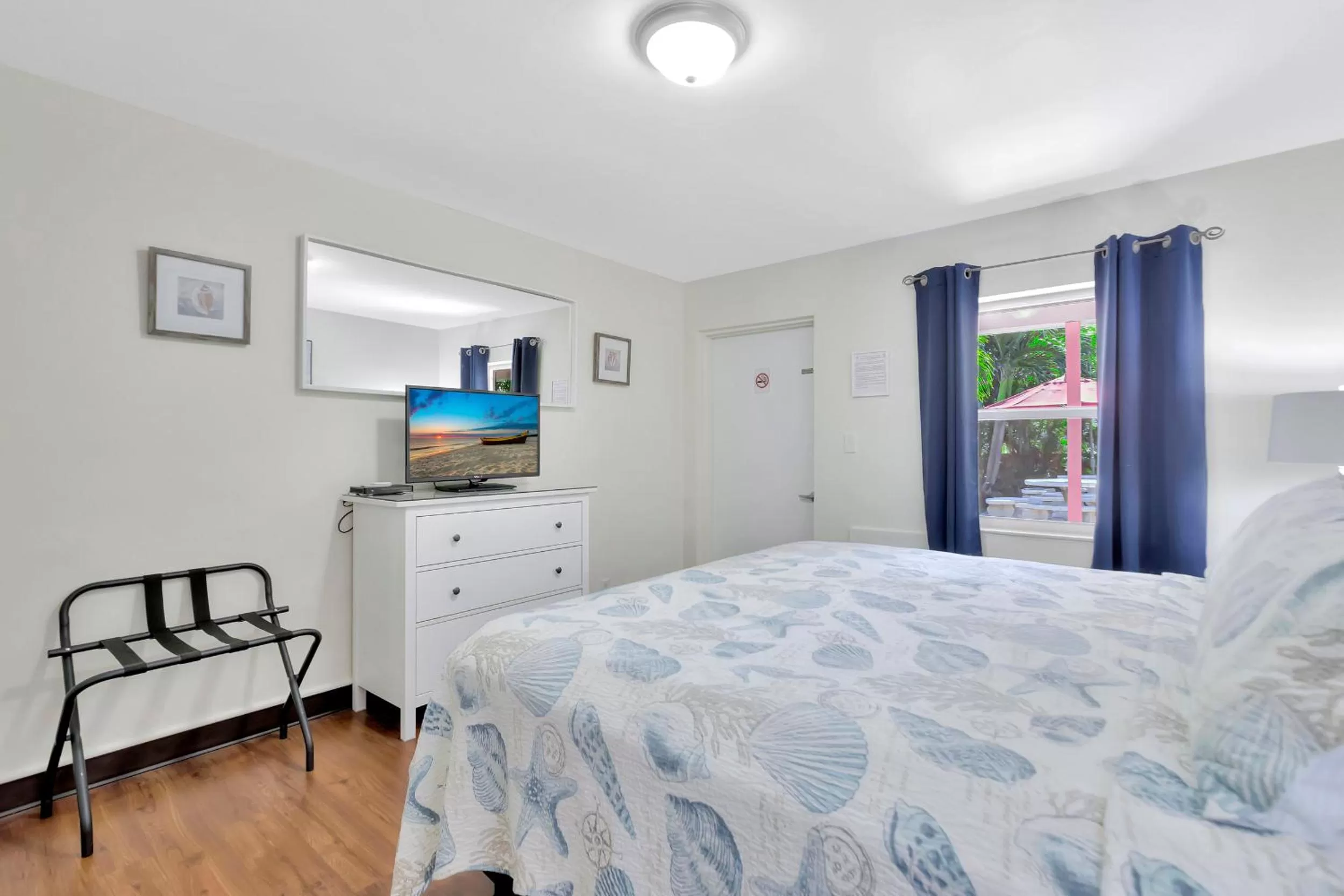 Bedroom, Bed in Seahorse Guesthouse