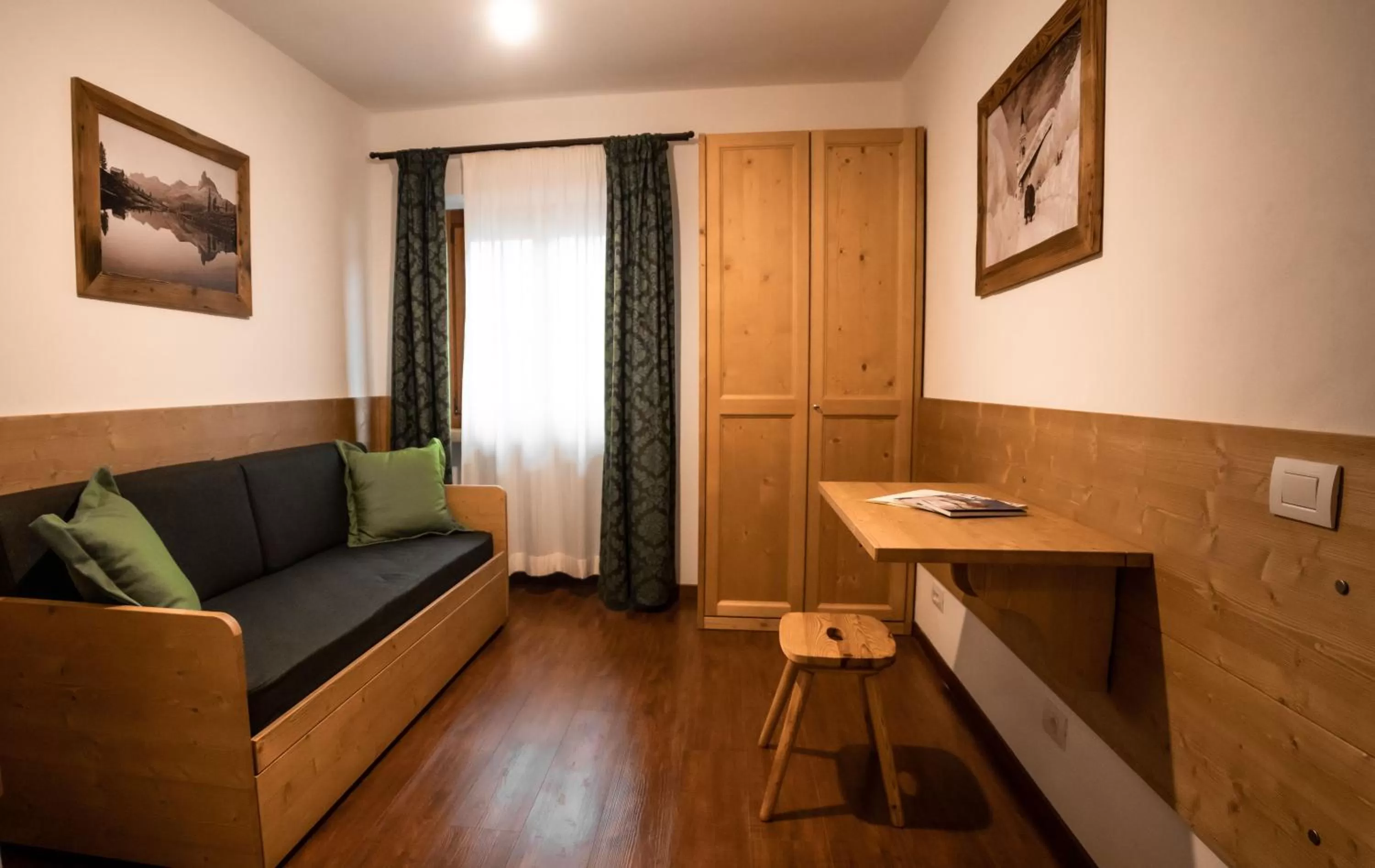 Living room, Seating Area in Hotel Panda Cortina- ricarica auto elettriche