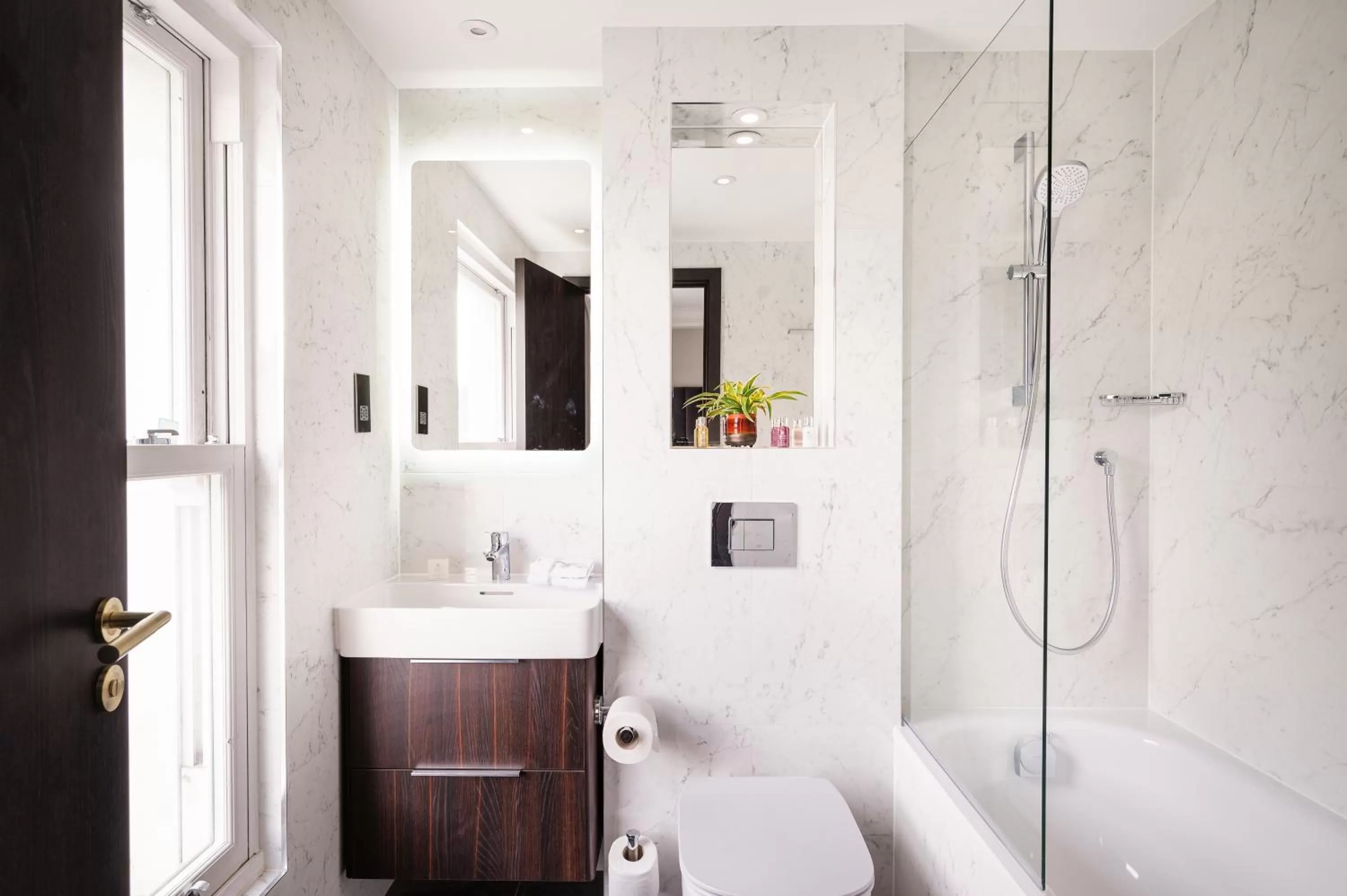 Bathroom in The Selwyn, Richmond