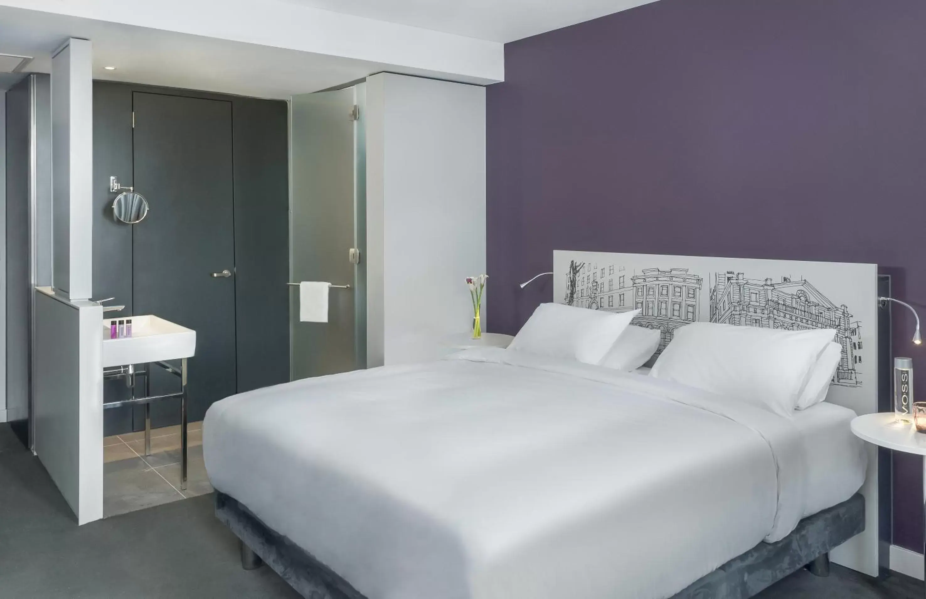 The INNSiDE Room - City View in INNSiDE by Meliá Manchester The INNSiDE Room - City View in INNSiDE by Meliá Manchester