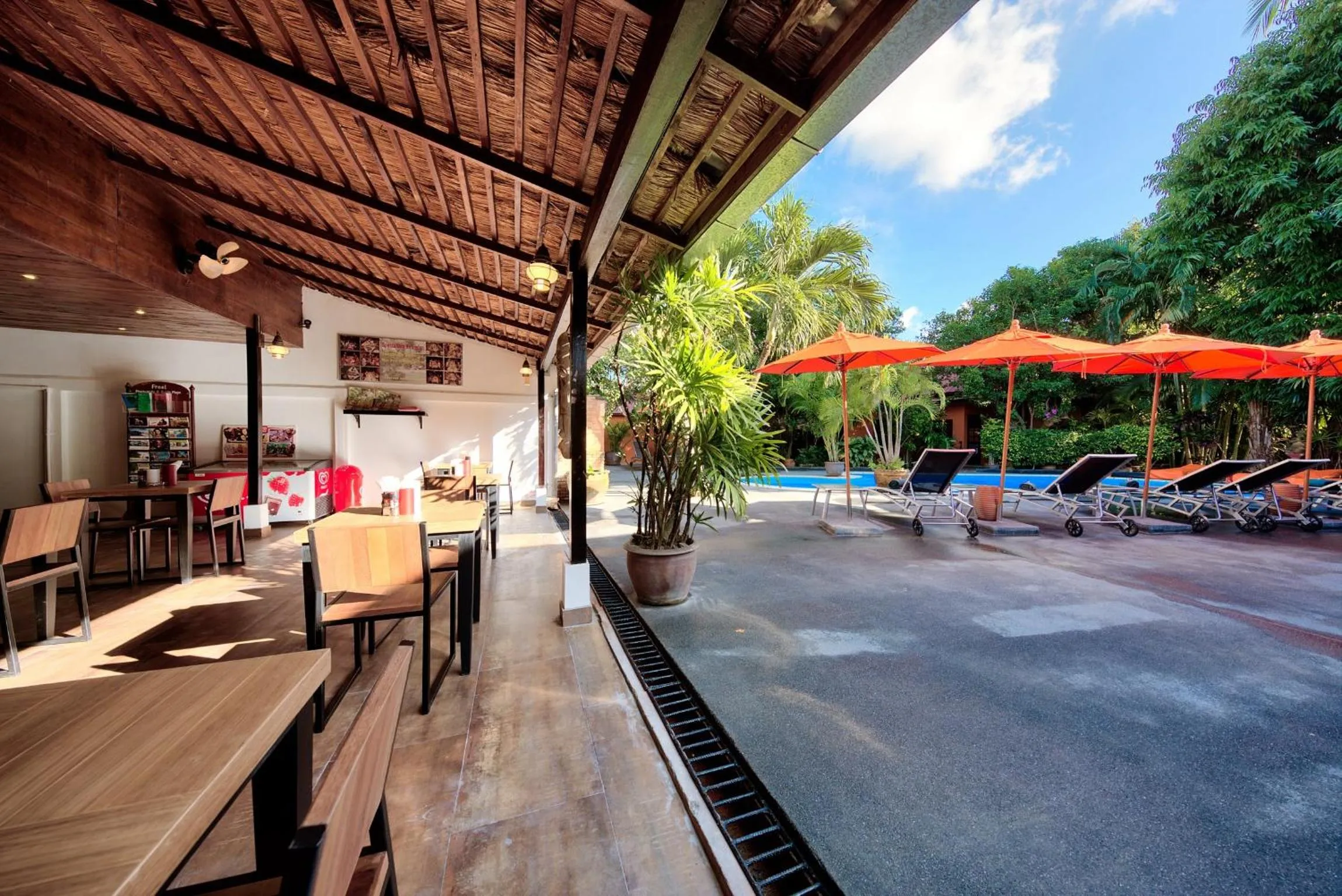 Day in Eden Bungalows Fisherman's village