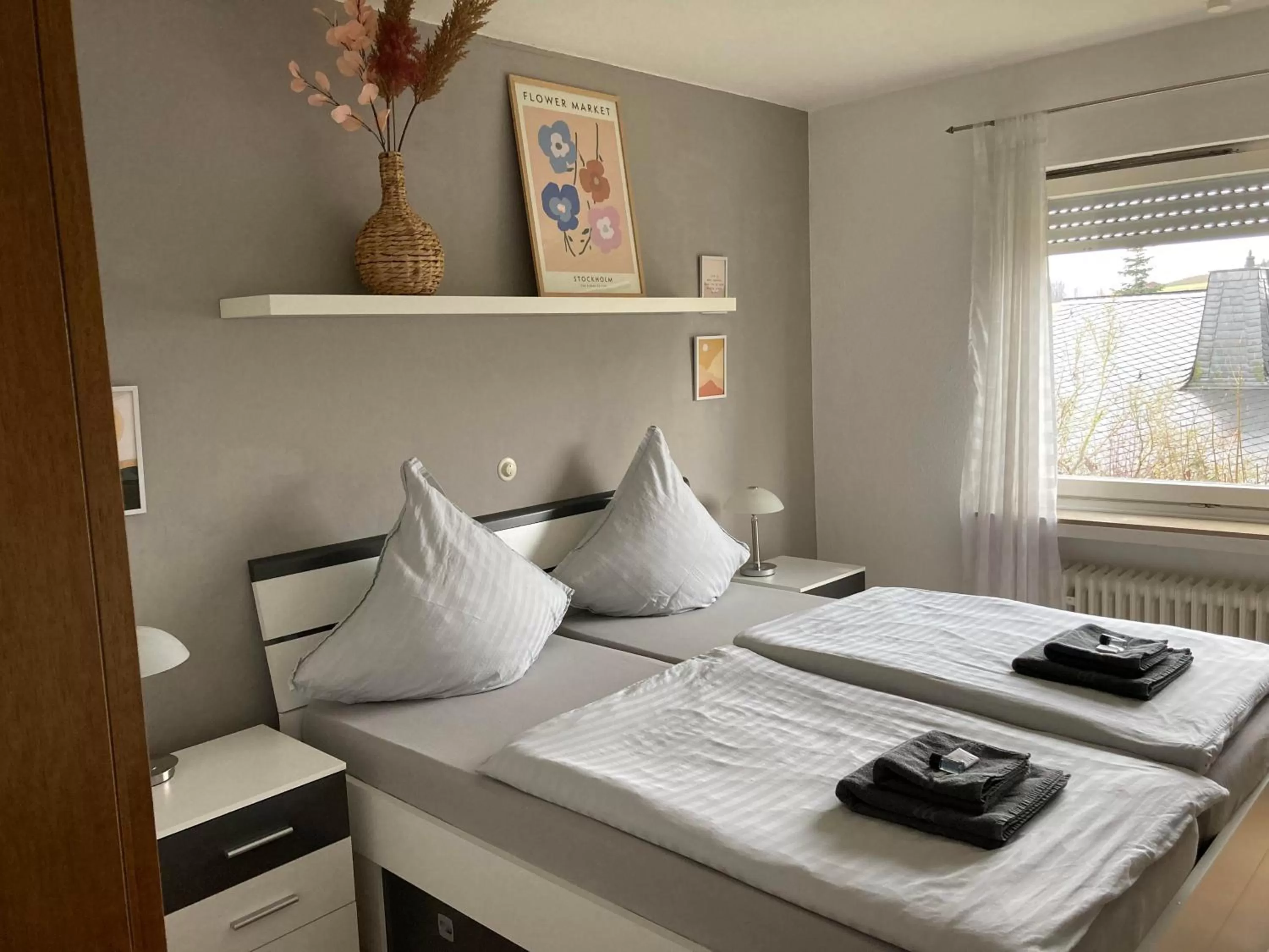 Bed in Bed & Breakfast Weisser Stein