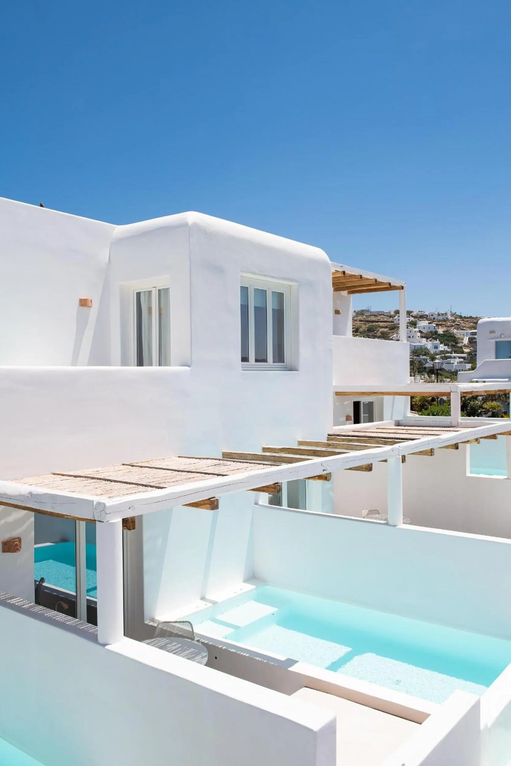 Property building in Porto Mykonos
