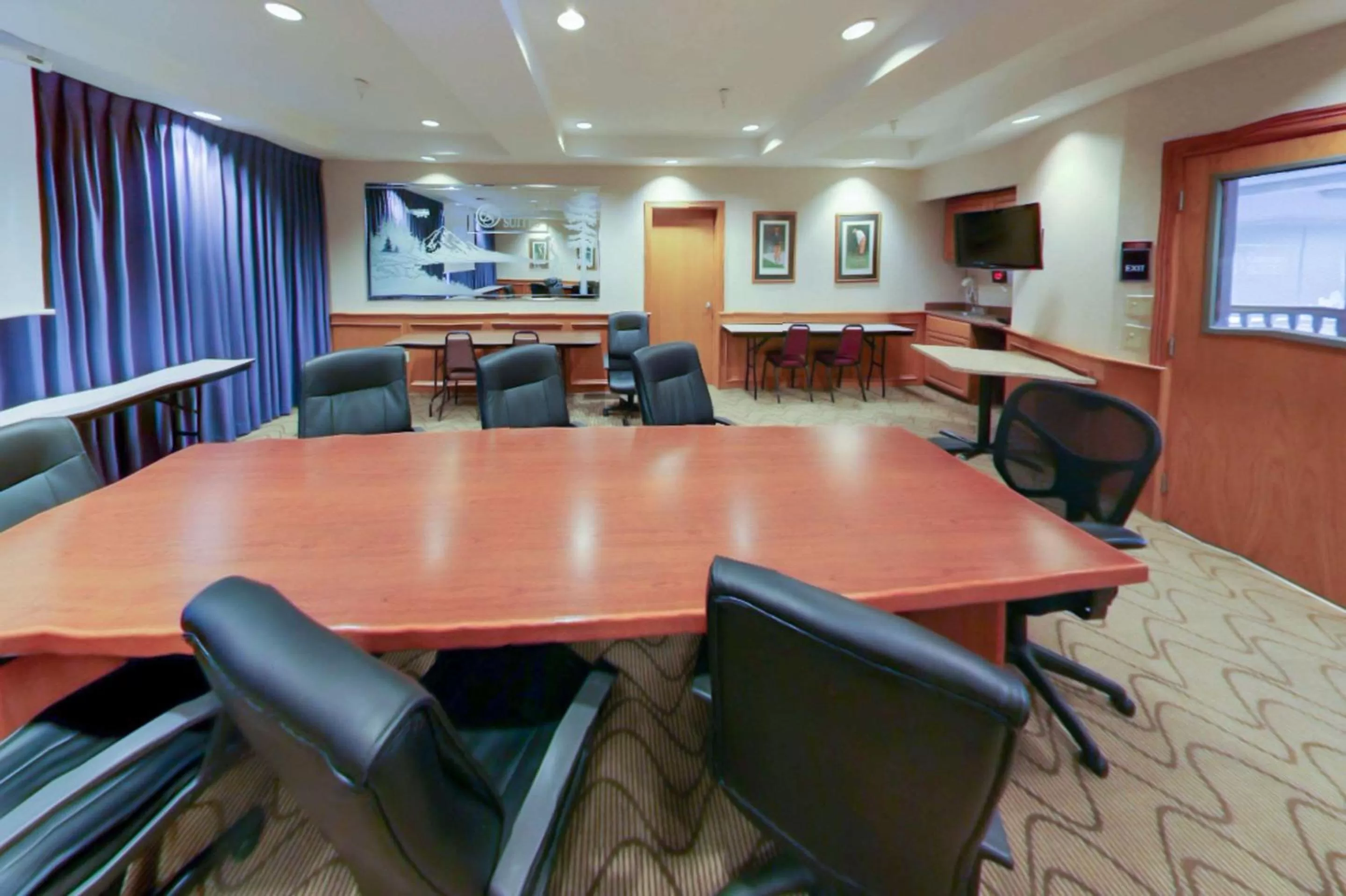 Meeting/conference room in Comfort Suites Salem