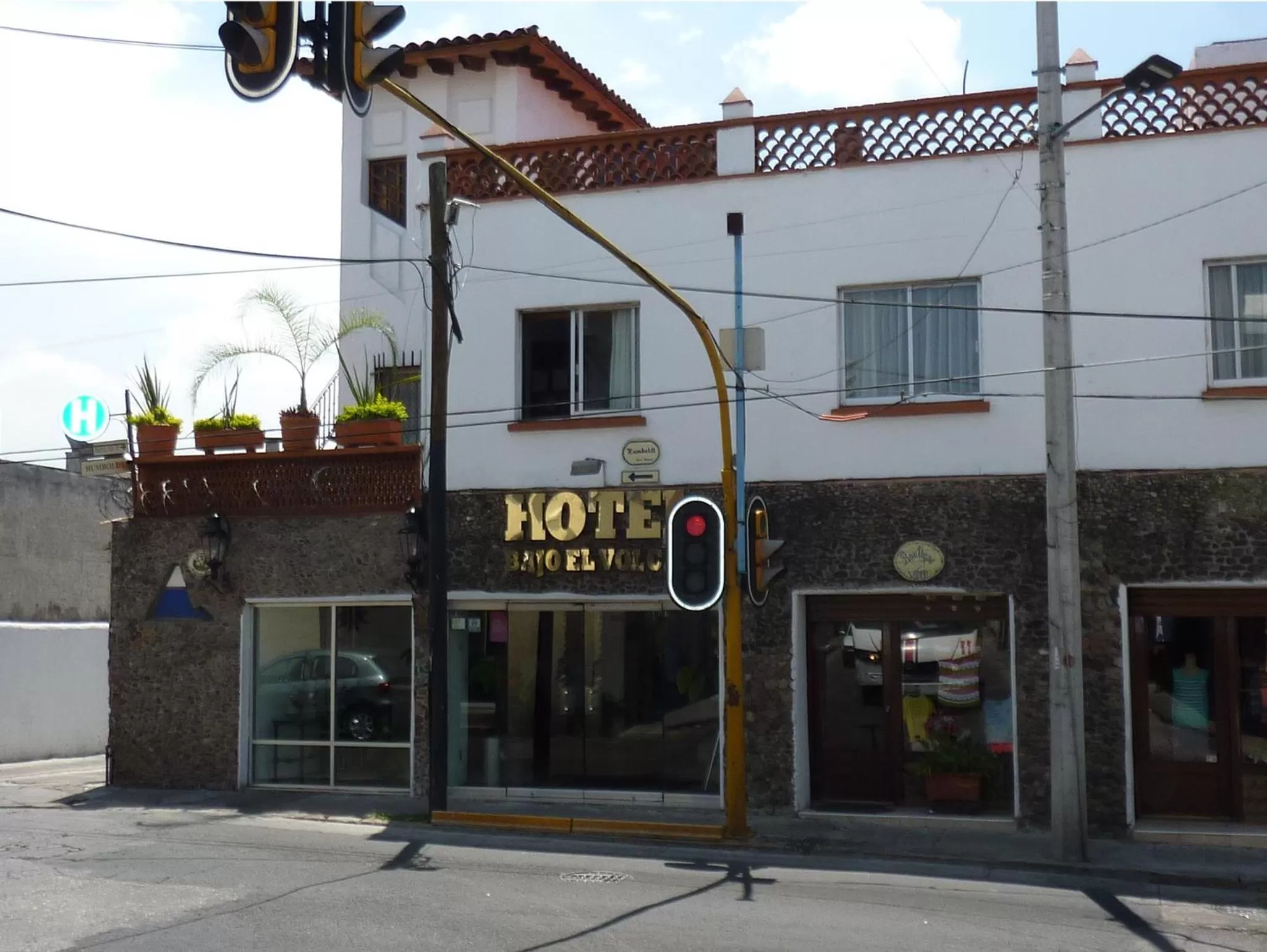 Property building in Hotel Bajo el Volcan