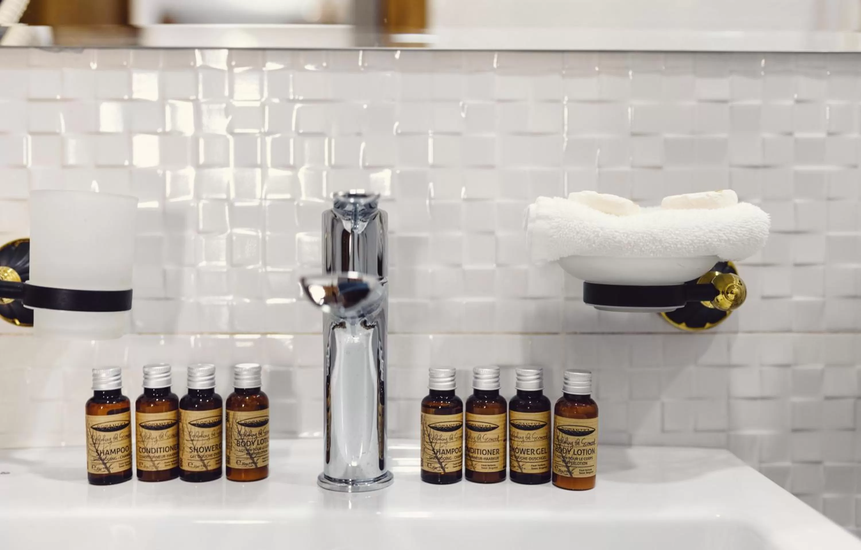 Bathroom in Octava Boutique Hotel