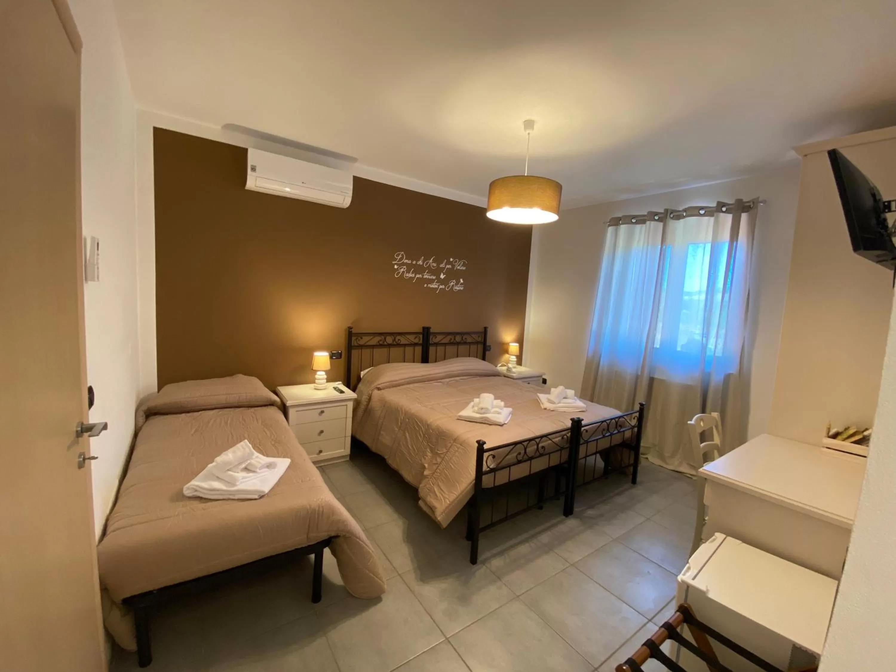 Bed in BELLA ASSISI B & B