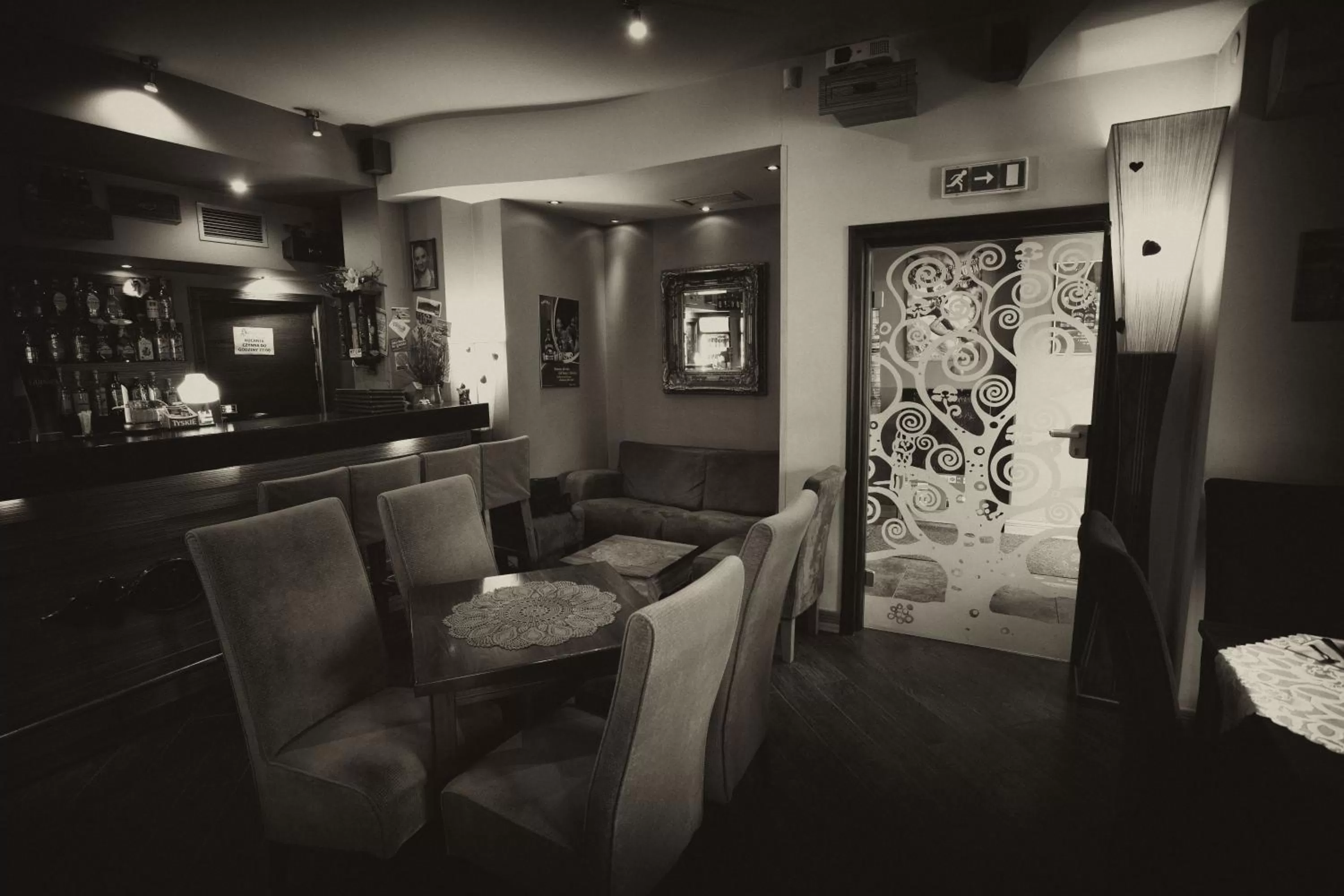 Restaurant/places to eat, Seating Area in Szuflada