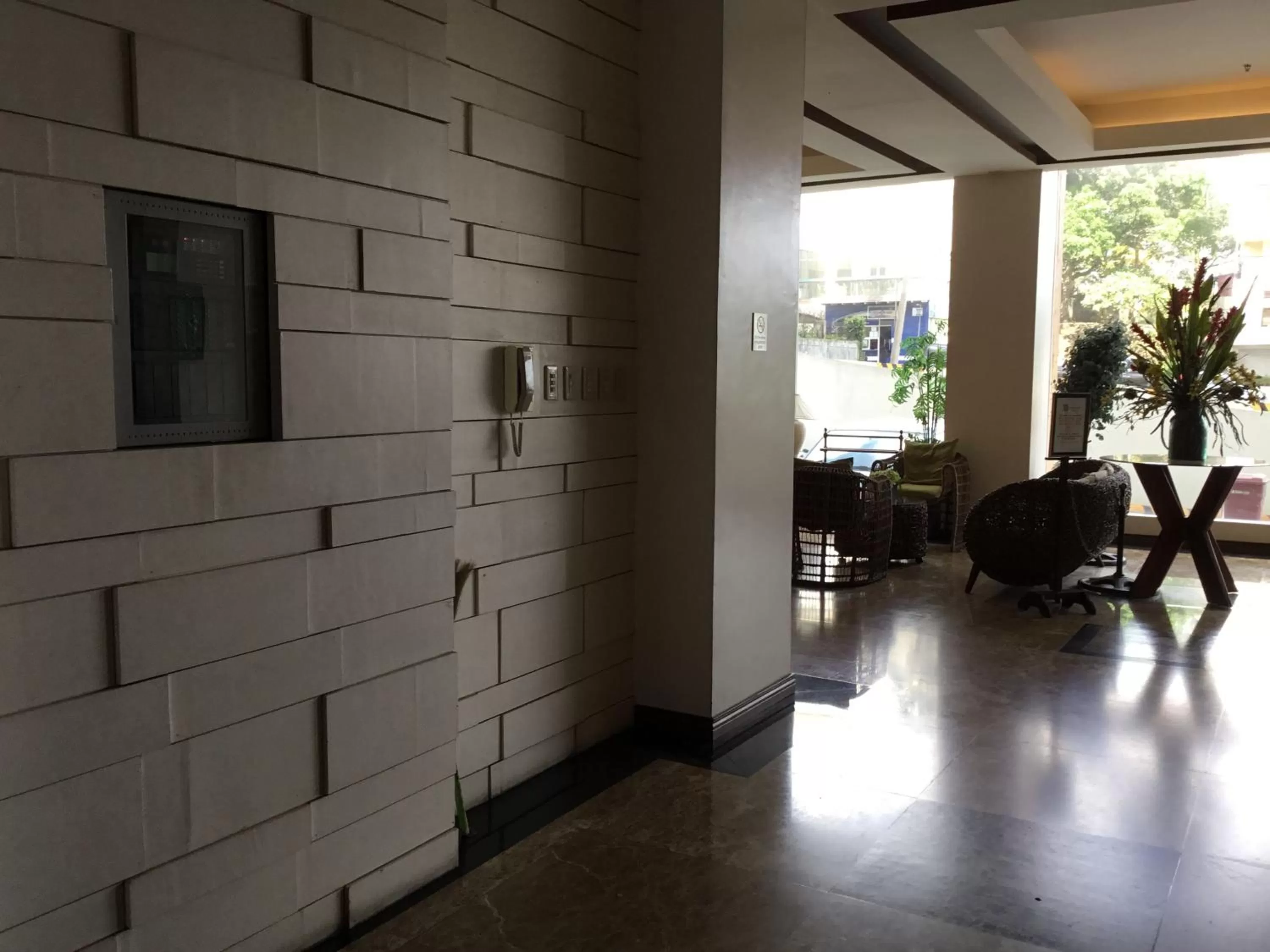 Condo with Free Swimming Pool & Viewing Deck