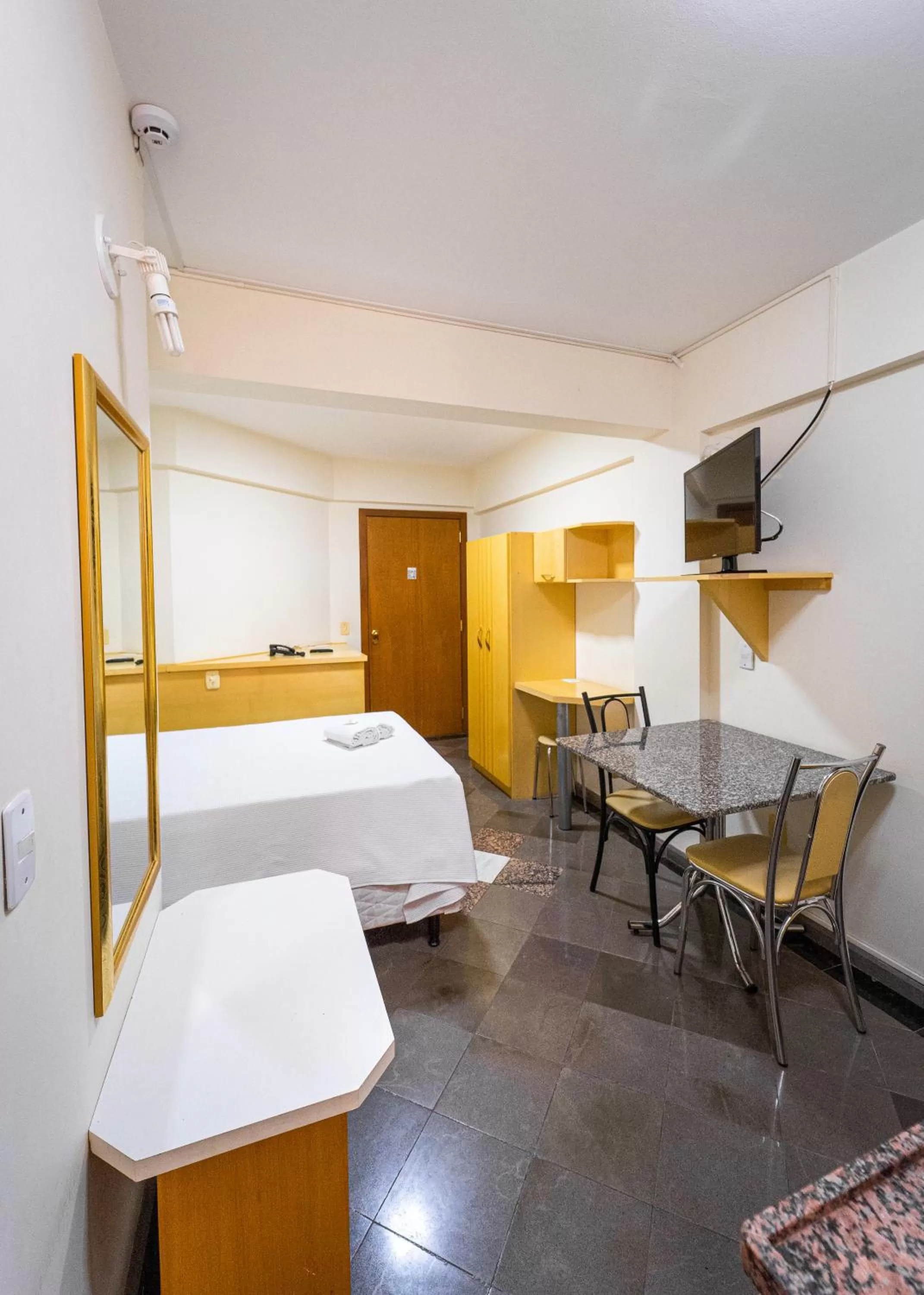 Bed in Condall Palace Hotel