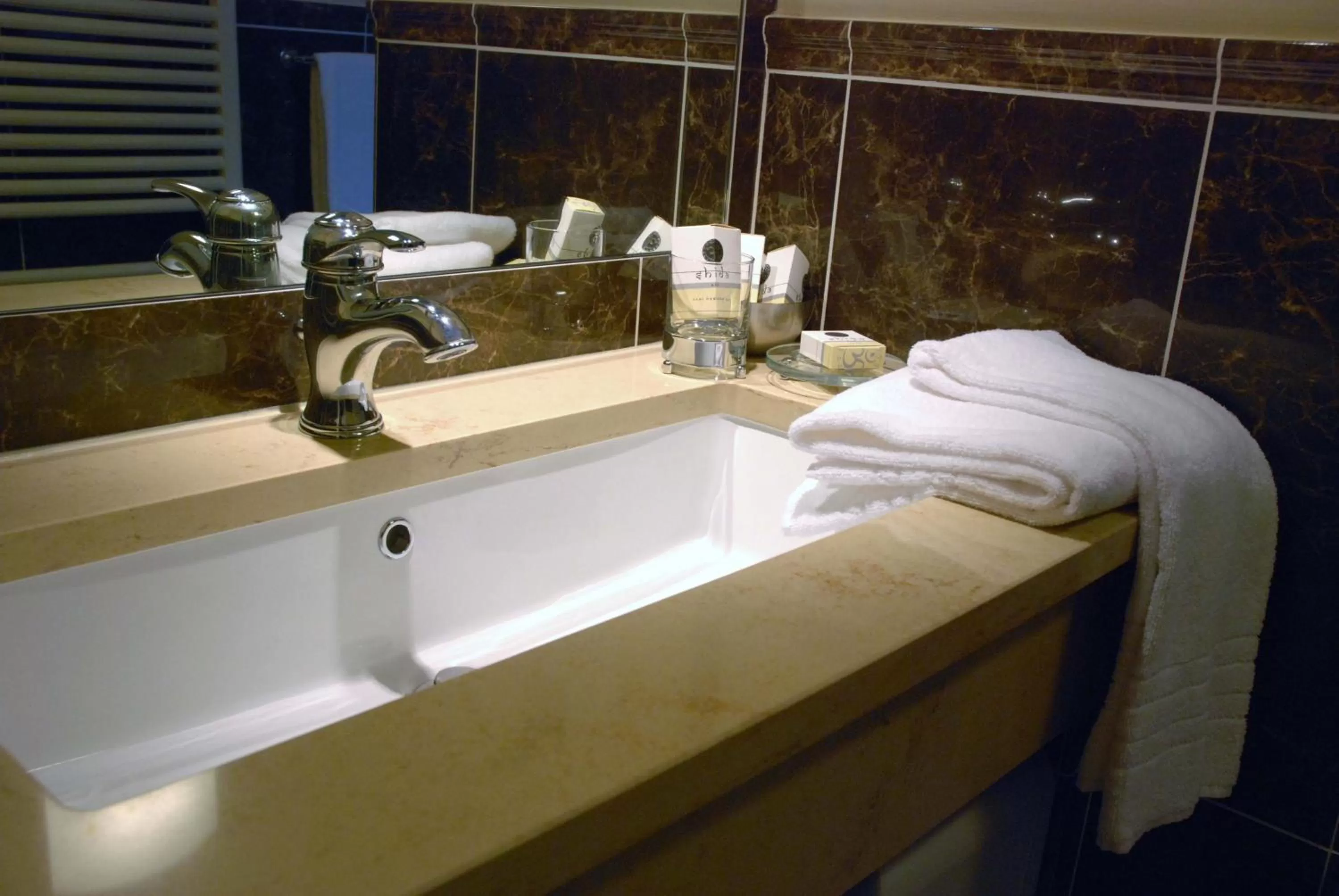 Bathroom in Diamantino Town House