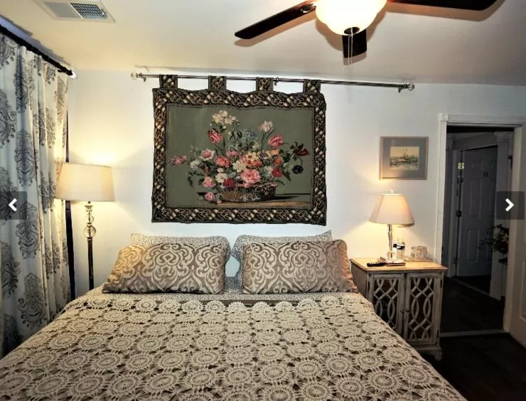 Bed in Paducah 1895 Washington Hotel