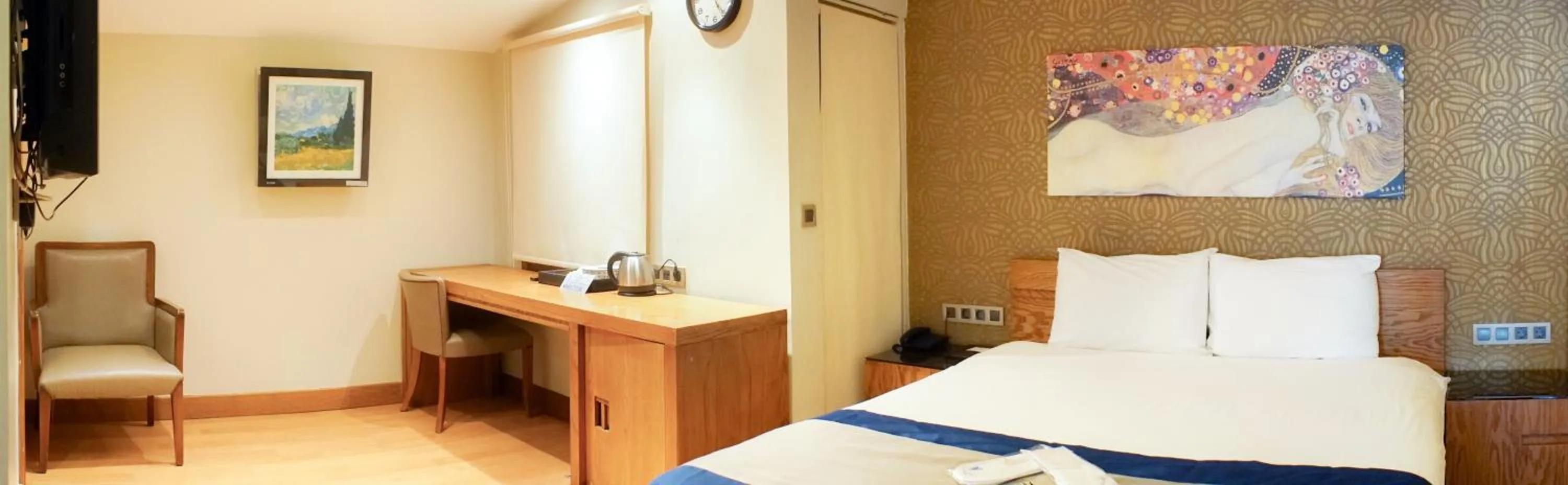 Bedroom, Bed in Triada Hotel Taksim - Special Category