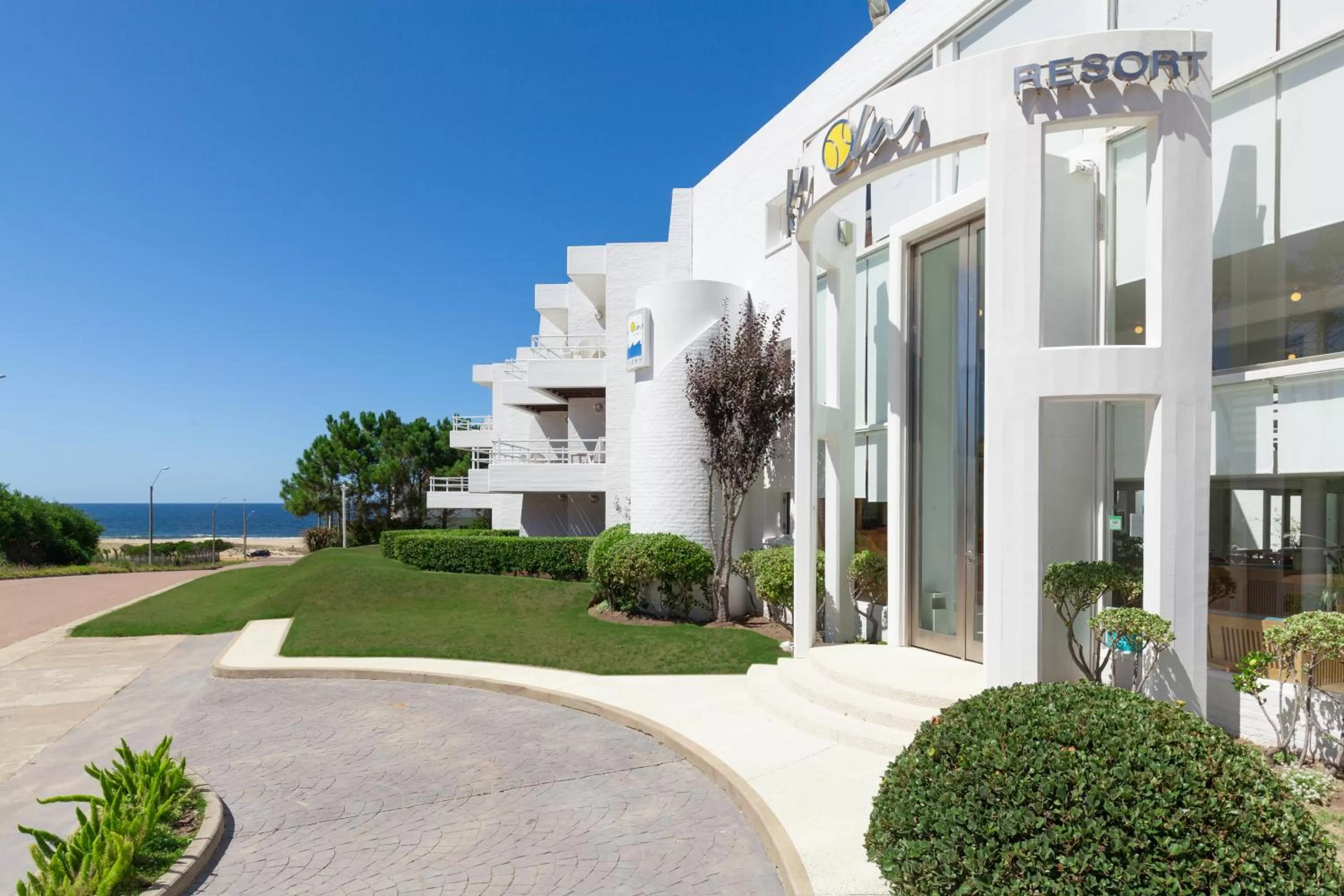 Property Building in Hotel Las Olas Resort