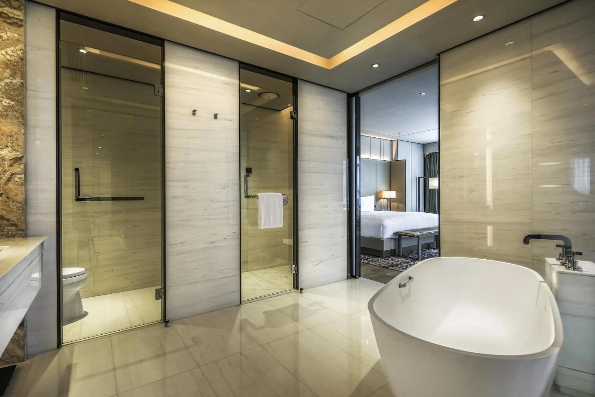 Toilet, Bathroom in Chengdu Marriott Hotel Financial Centre