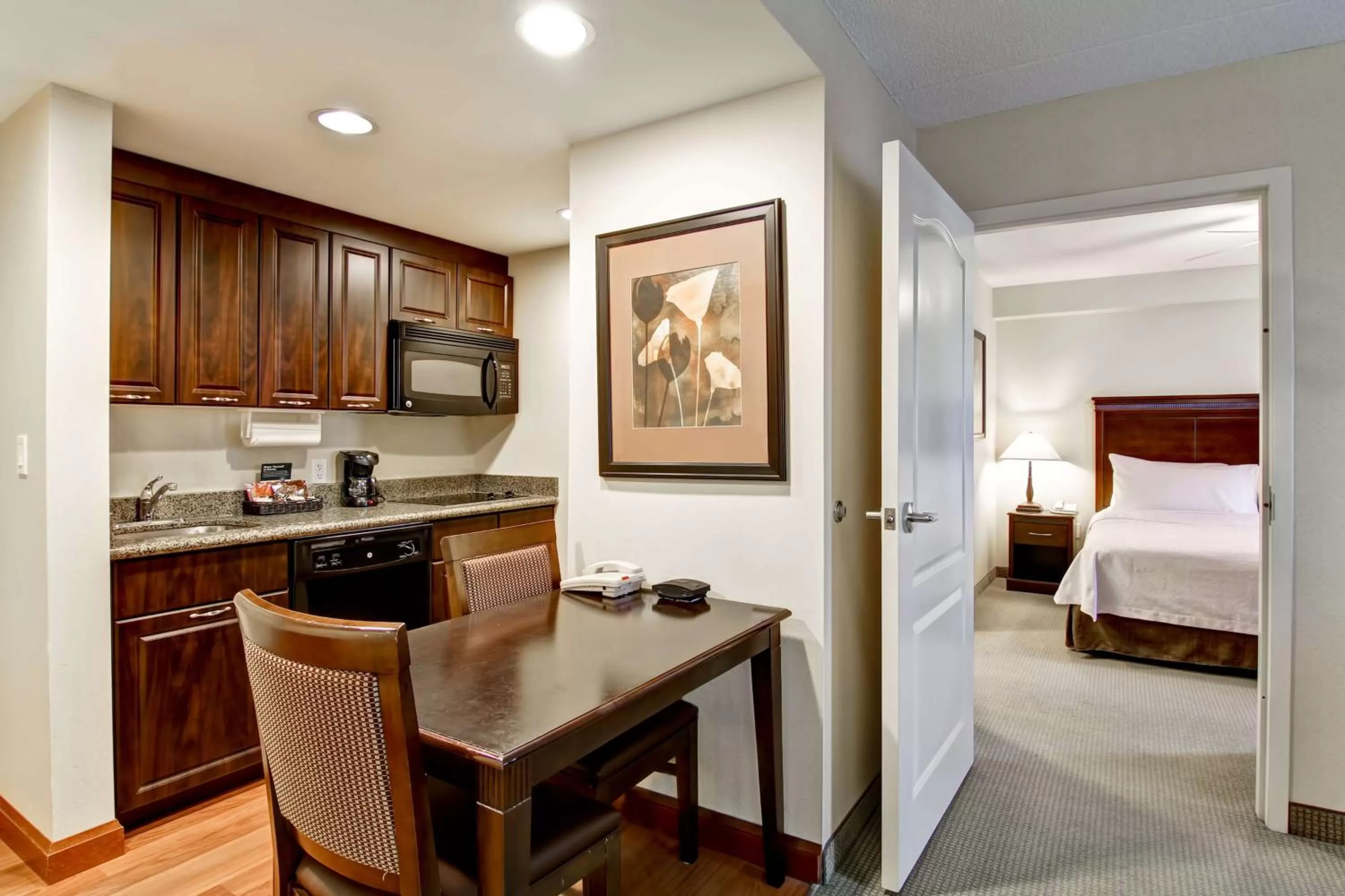 Kitchen or kitchenette in Homewood Suites by Hilton Sudbury