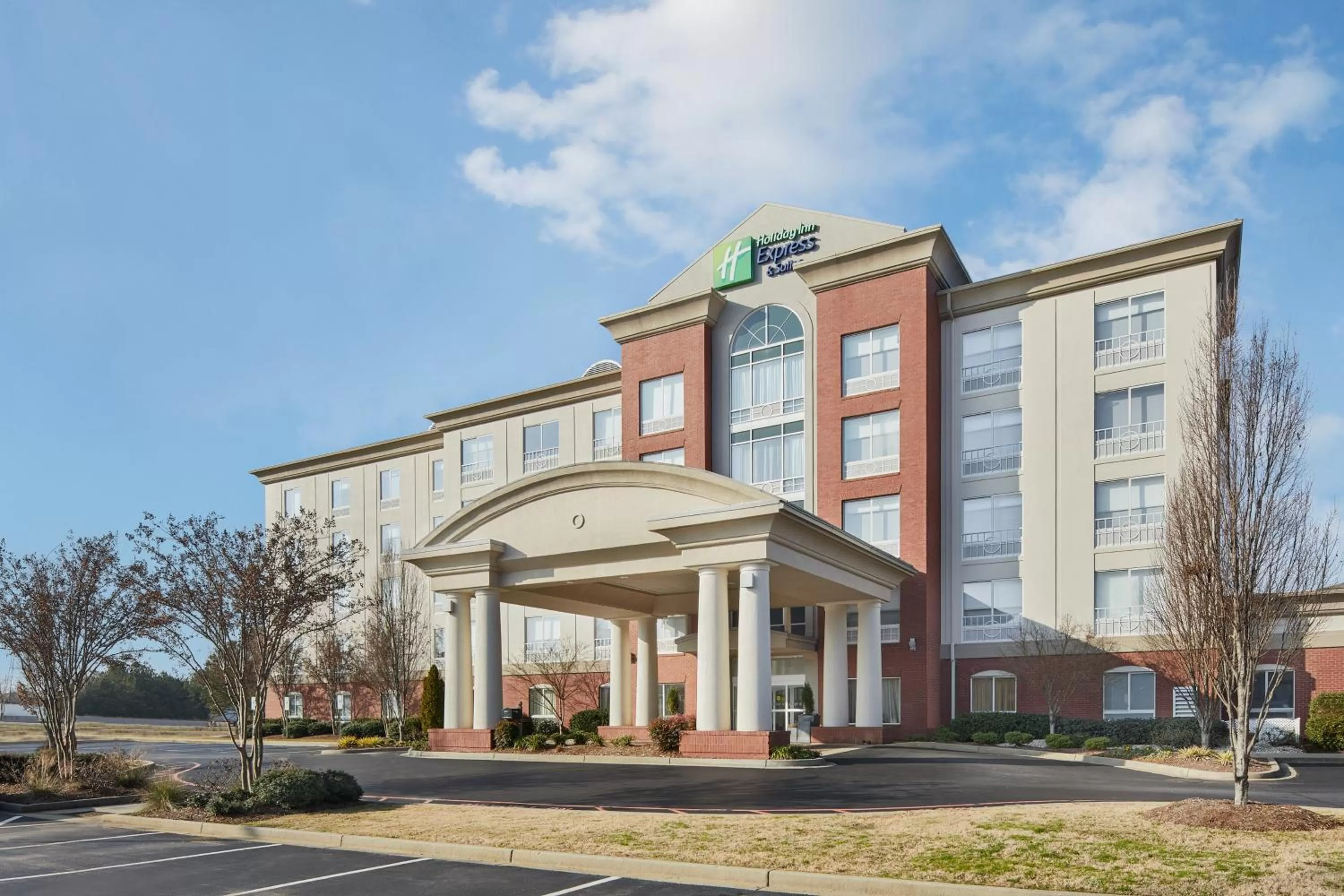 Property building in Holiday Inn Express & Suites - Spartanburg-North by IHG