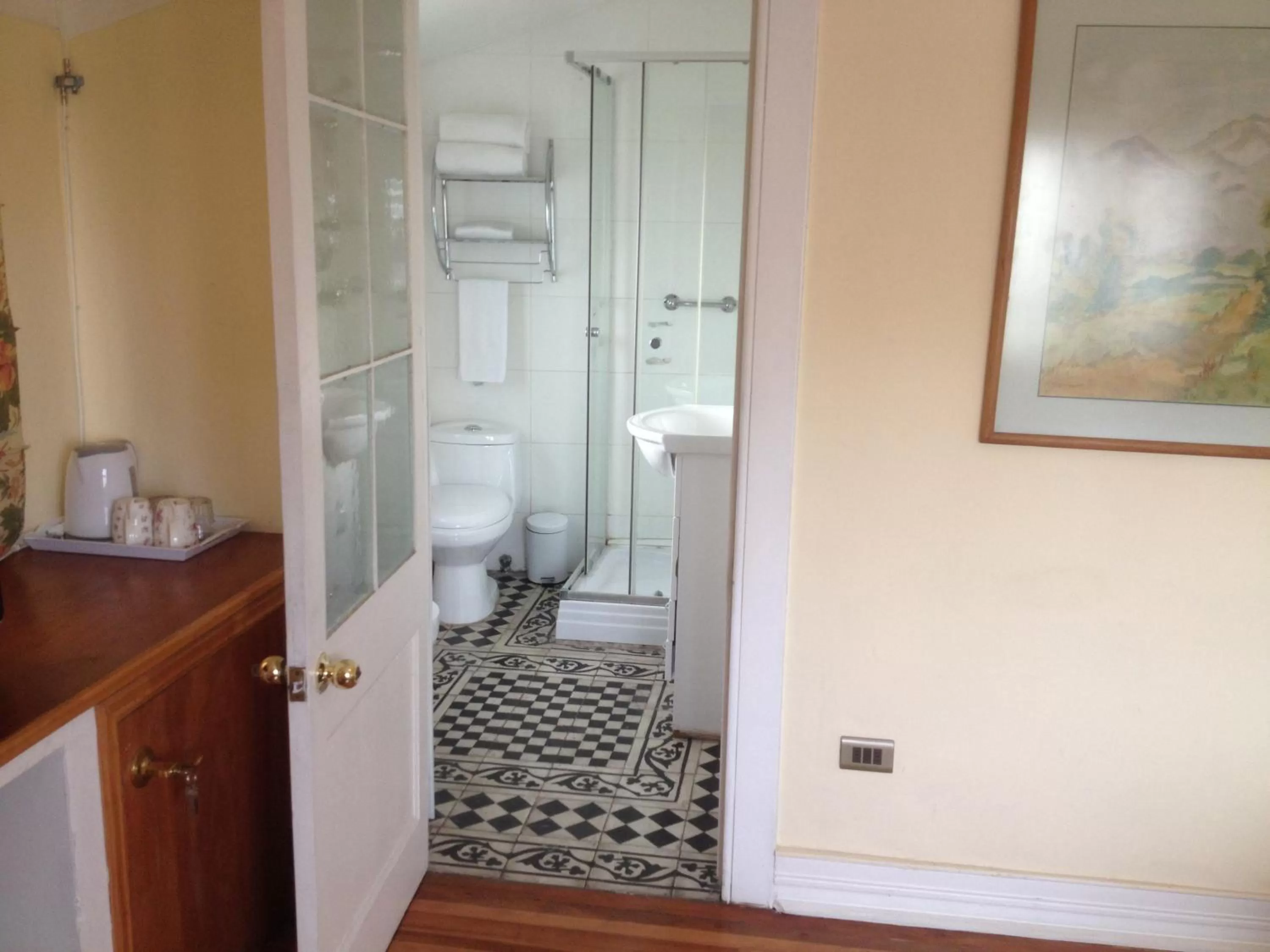 Shower, Bathroom in Chocolate Manor House Hotel Boutique