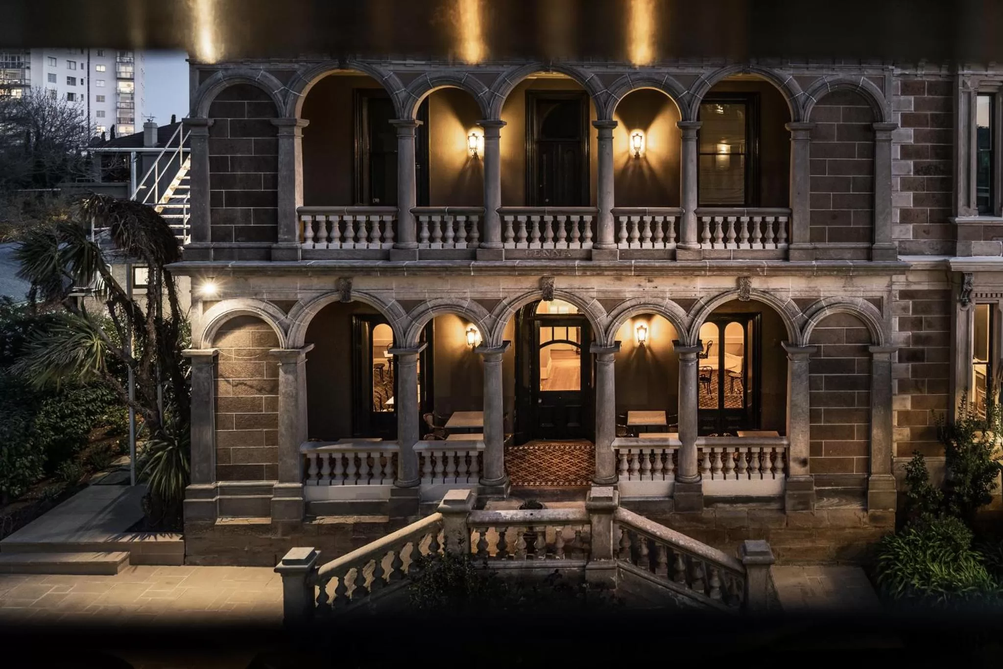 Facade/entrance in Lenna Of Hobart