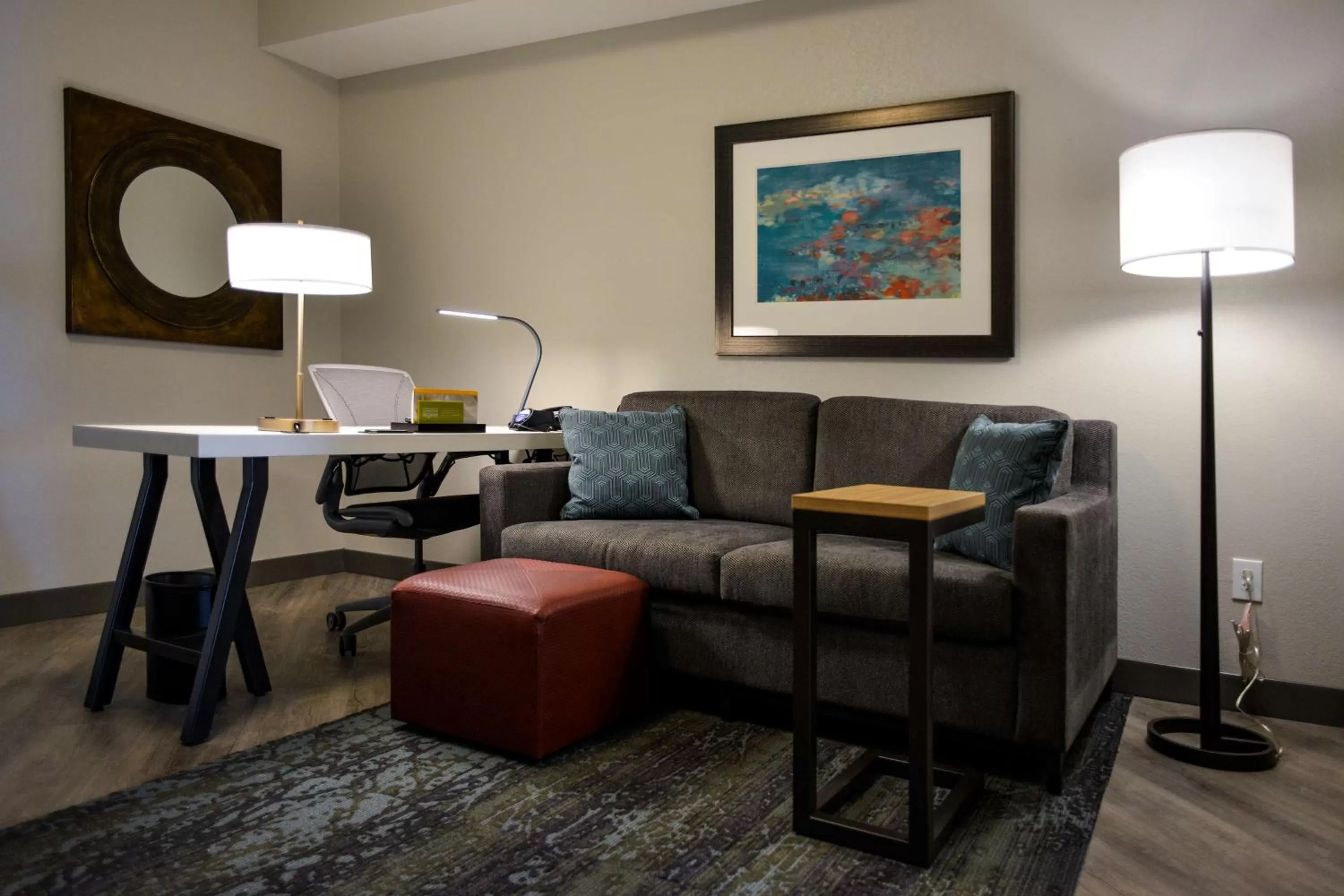 Bedroom in Hilton Garden Inn Louisville Mall Of St. Matthews