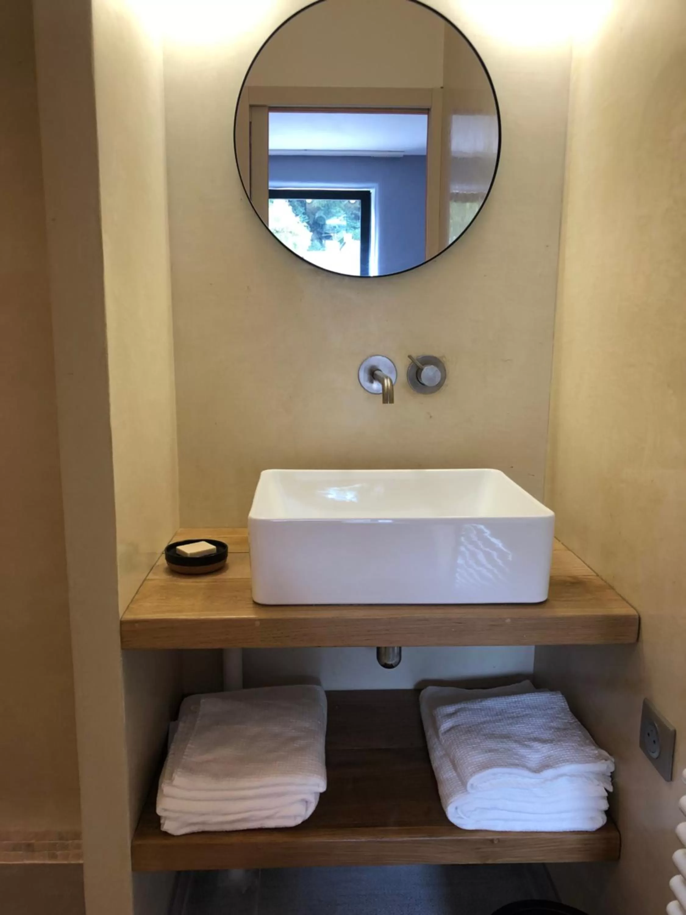 Bathroom in Fleurs de lin