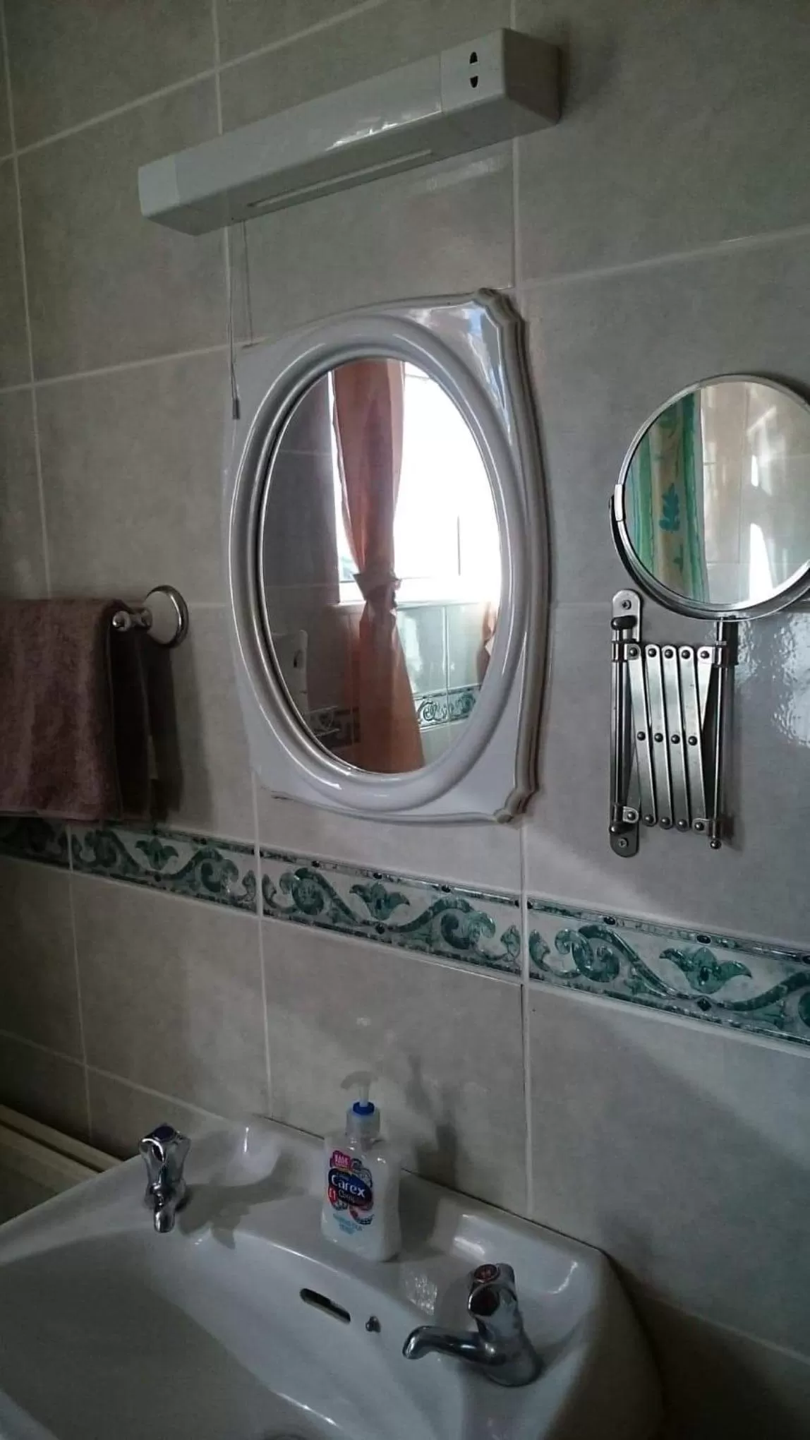 Bathroom in Shiralee bed and breakfast